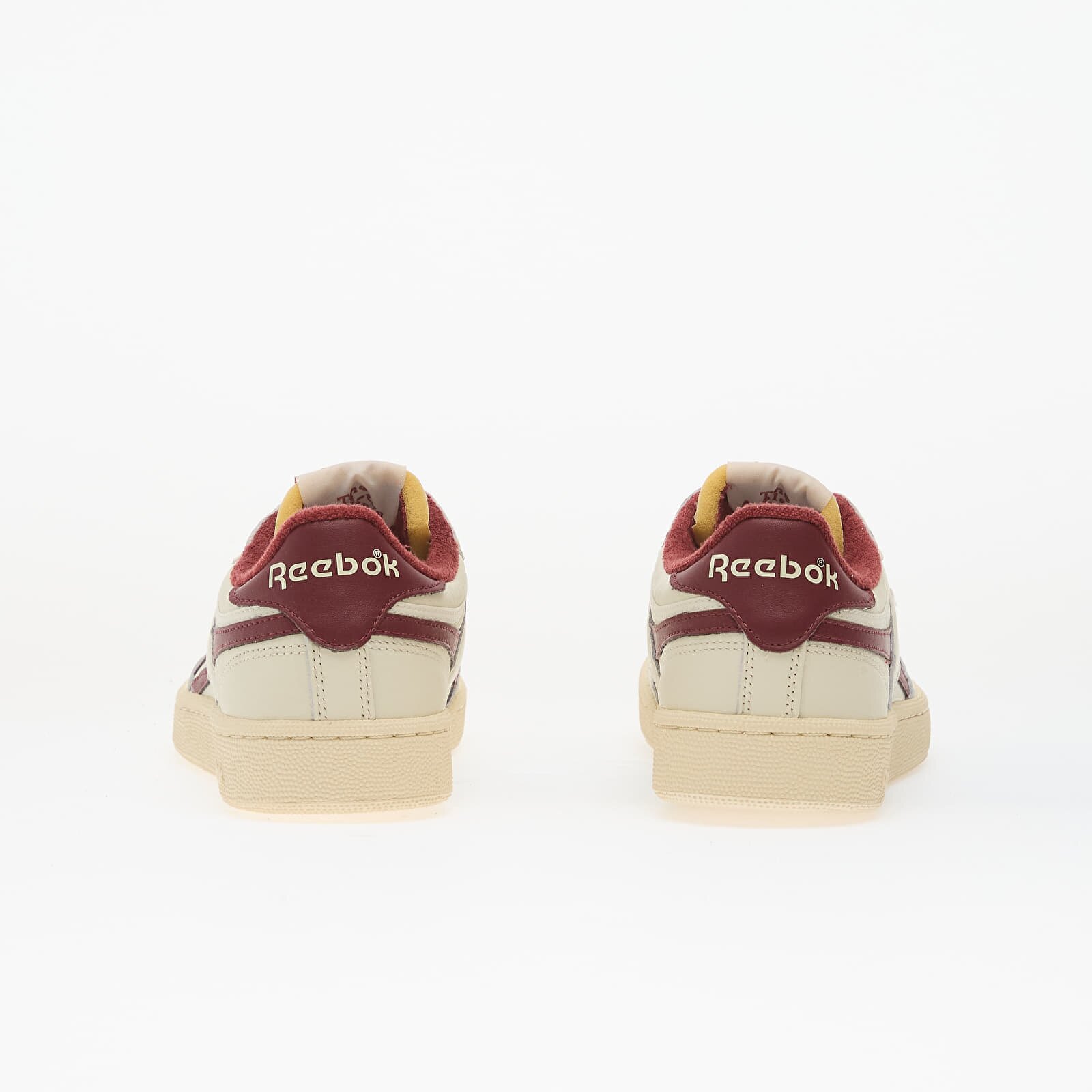 Reebok Сникърси Club C Revenge Vintage Vintage Chalk/ Paper White/ Classic Burgundy