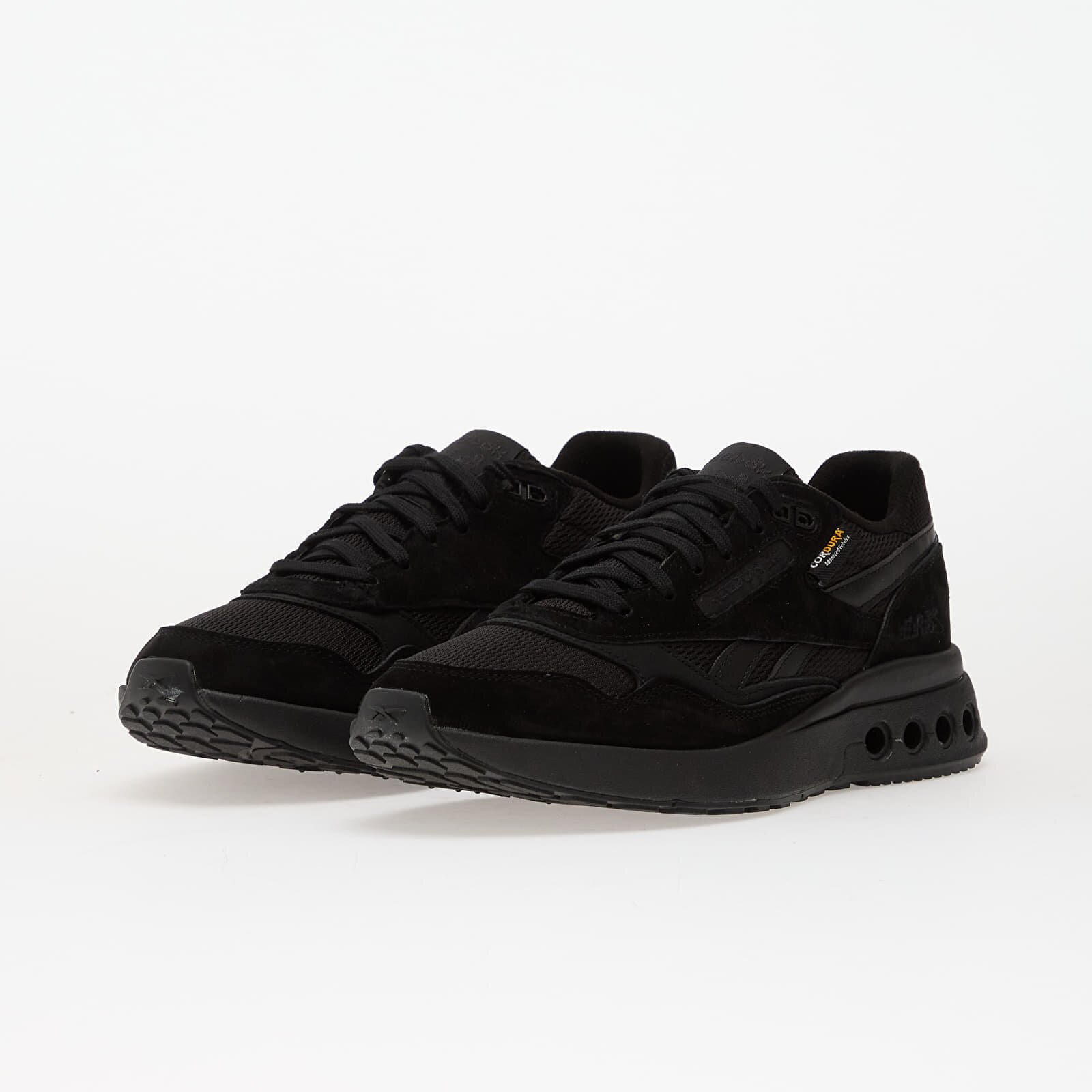 Reebok Сникърси Ers World Black/ Black/ Washed Black