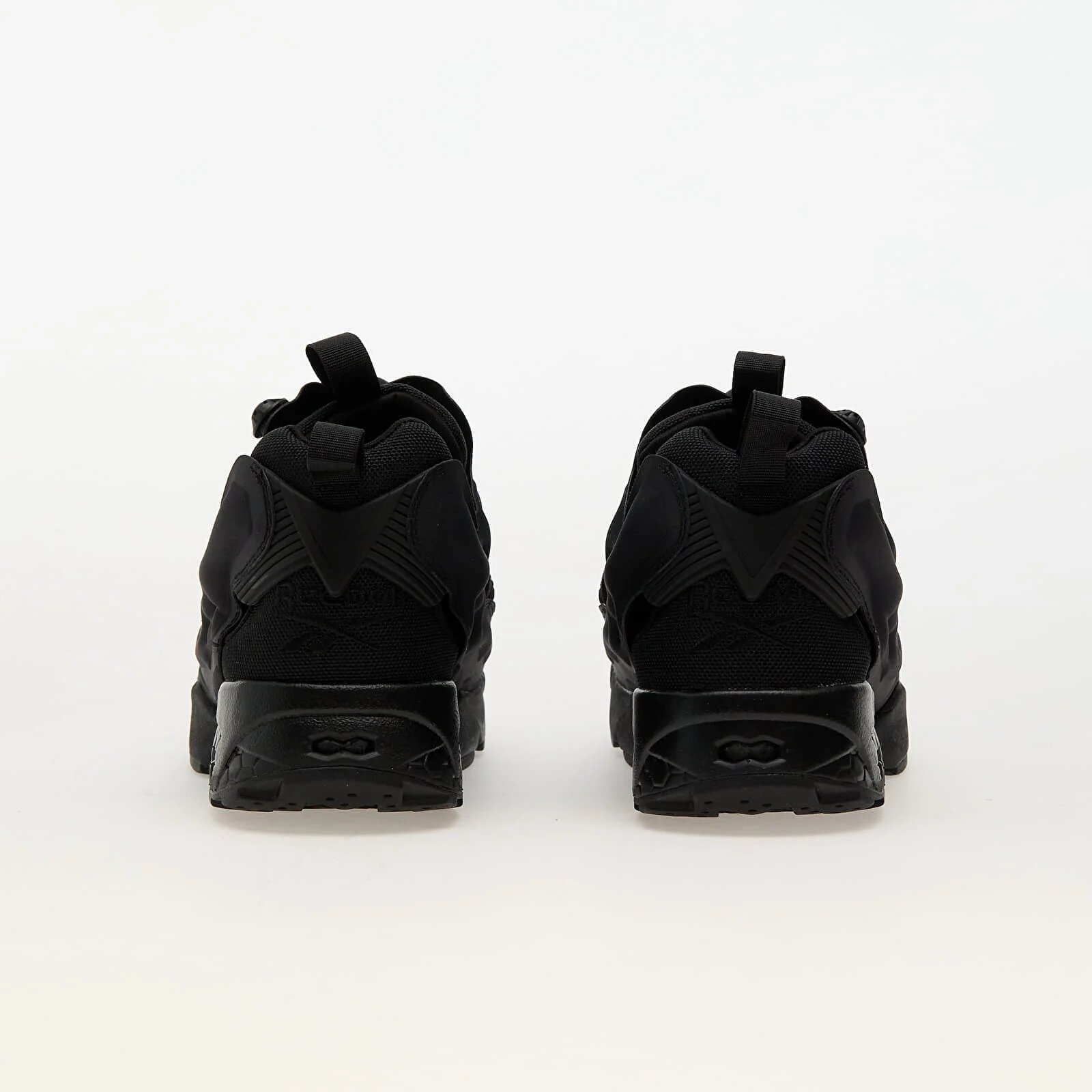 Reebok Сникърси Instapump Fury 94 Black/ Black/ Black