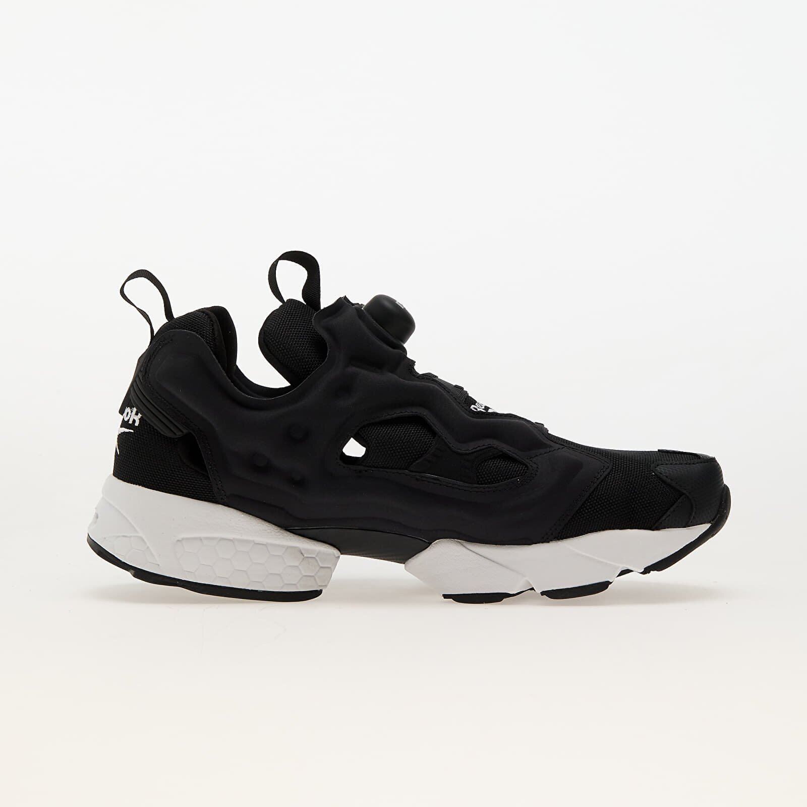 Reebok Сникърси Instapump Fury 94 Black/ Black/ White
