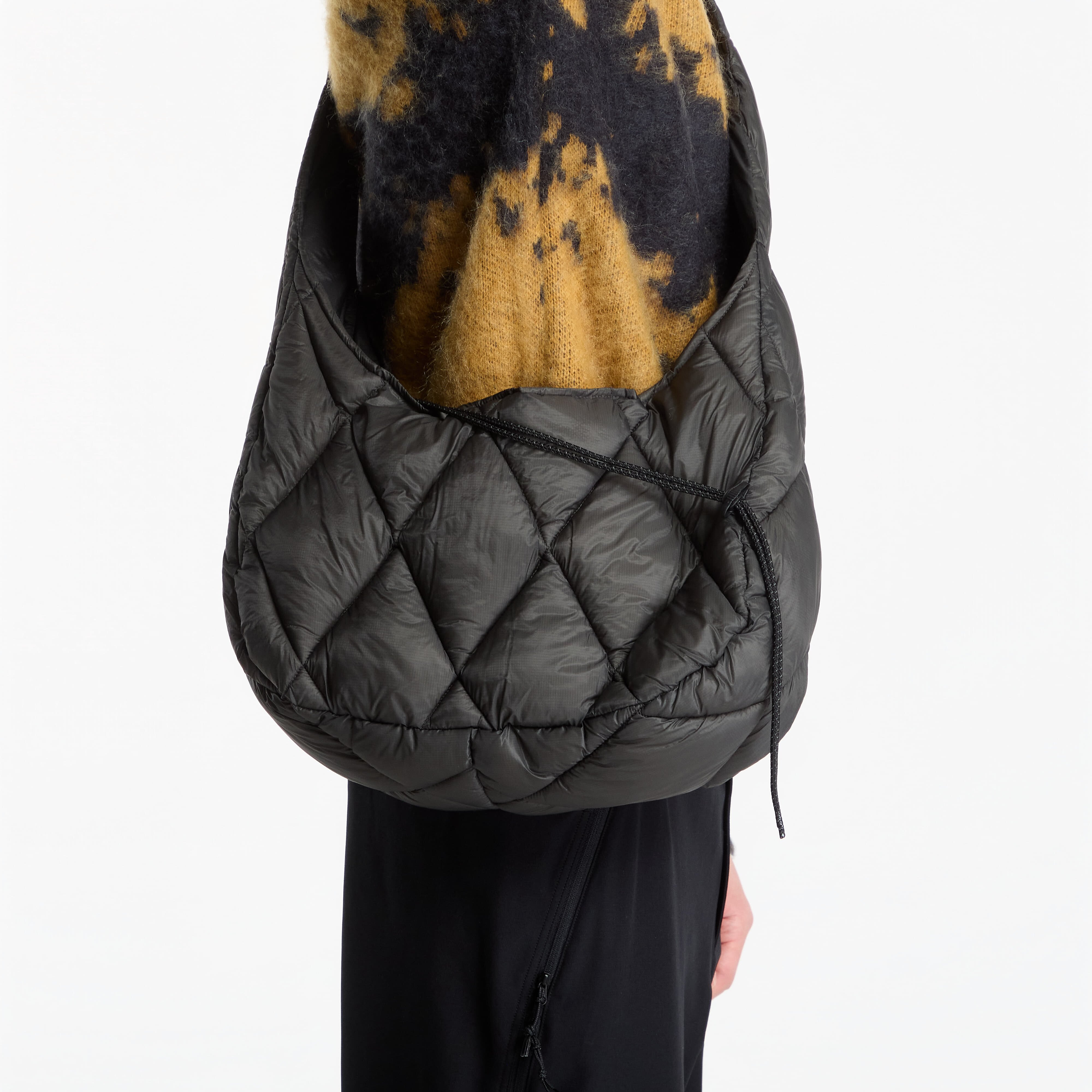 ROA Чанта NUNA Packable Bag Black
