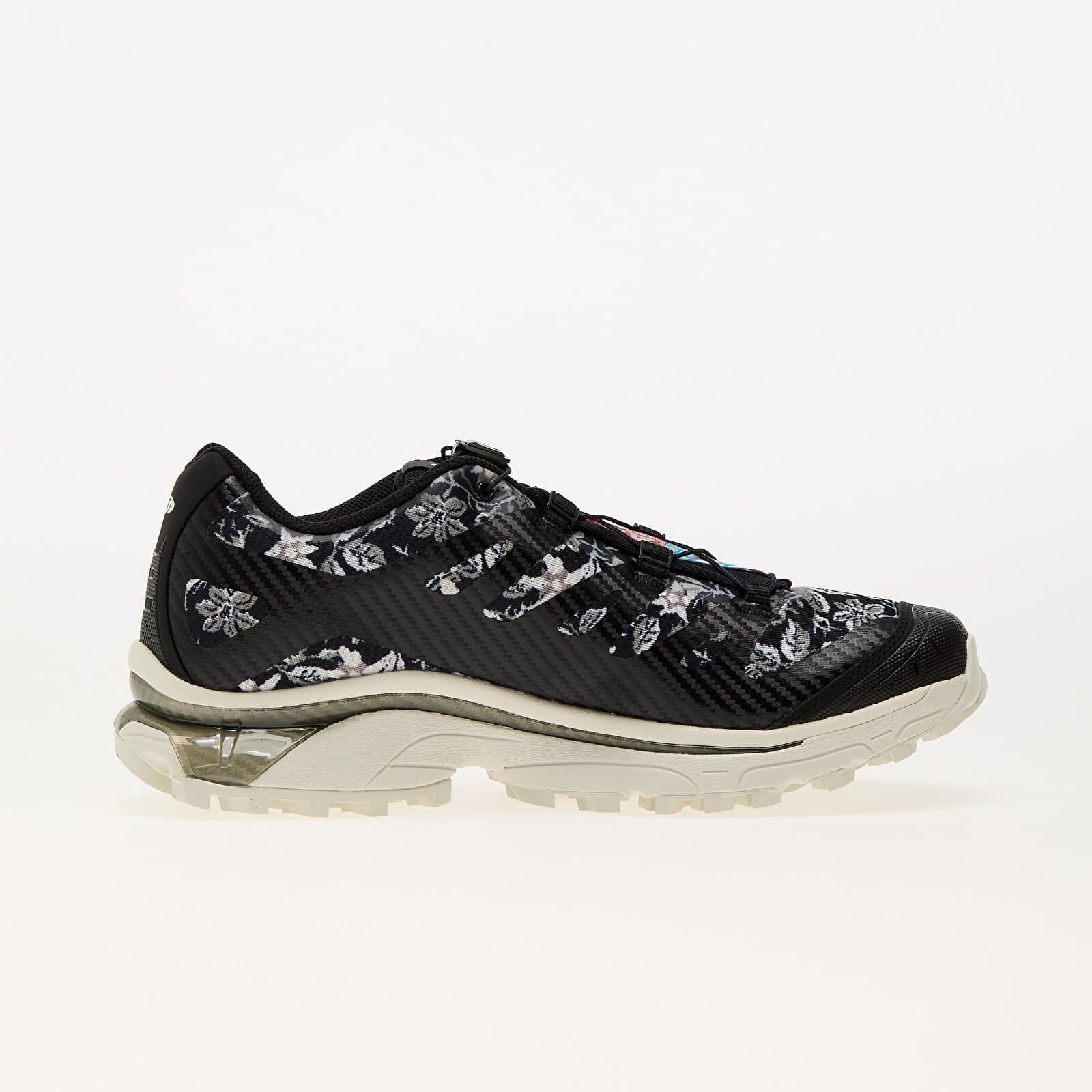 Salomon Сникърси XT-4 Og Needlepoint Black/ Icicle/ Deep Lichen Green