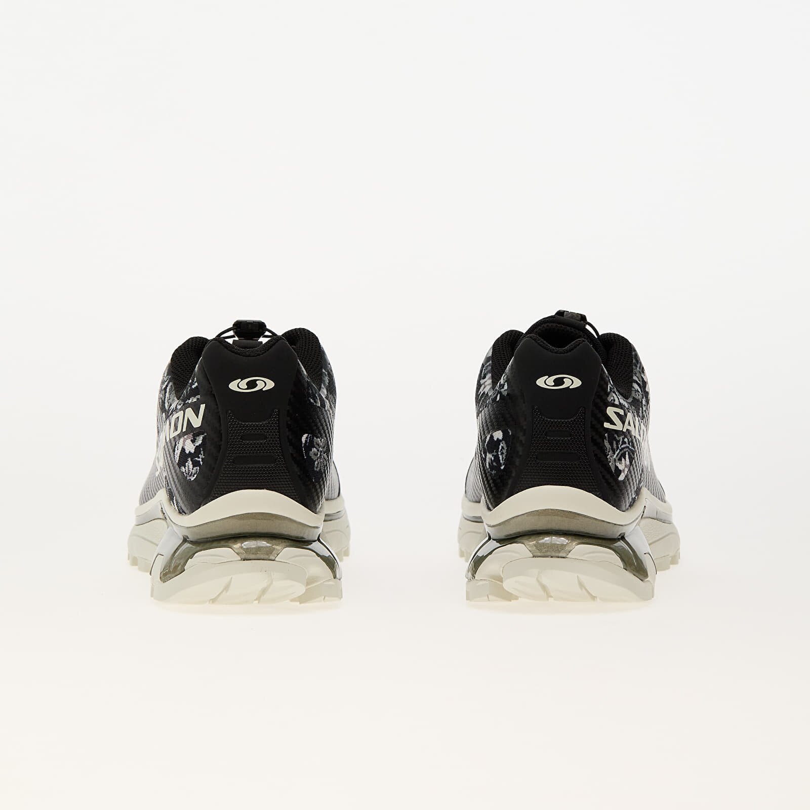 Salomon Сникърси XT-4 Og Needlepoint Black/ Icicle/ Deep Lichen Green