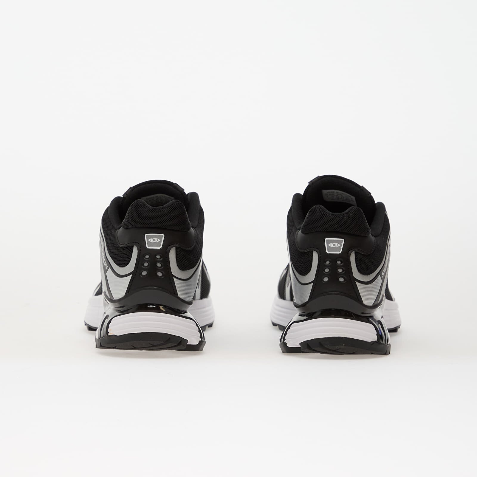 Salomon Сникърси XT-Whisper Black/ Ftw Silver/ White