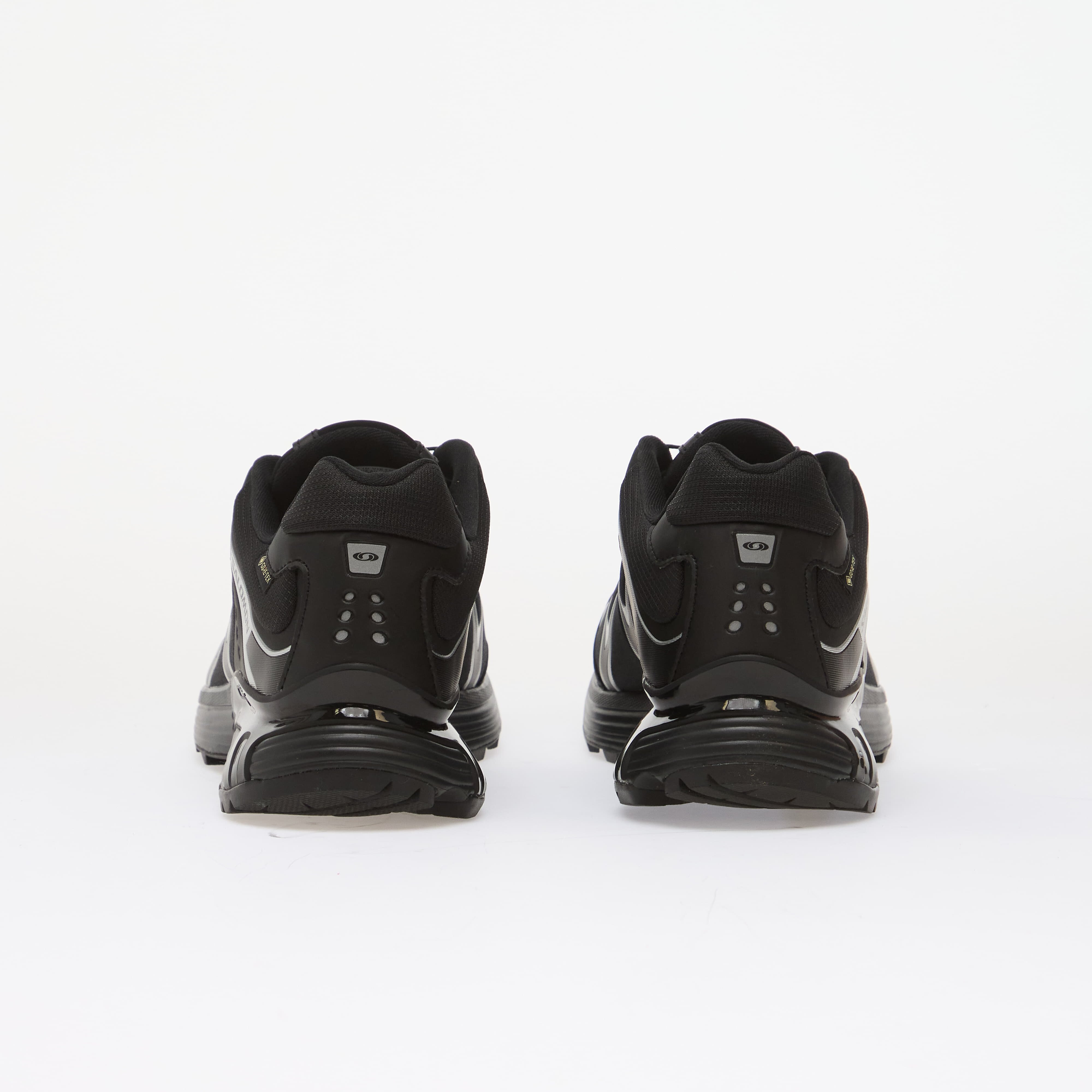 Salomon Сникърси XT-Whisper GTX Black/ Black/ Ftw Silver