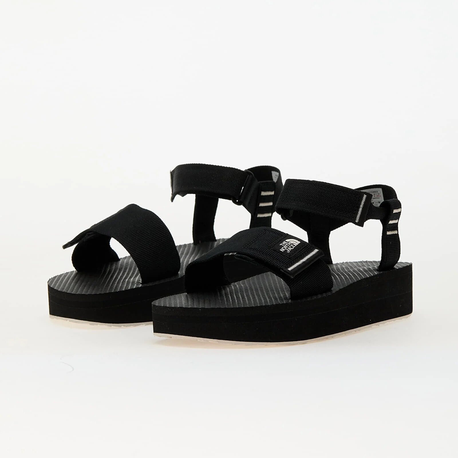 The North Face Сникърси W Skeena Platform Black / White