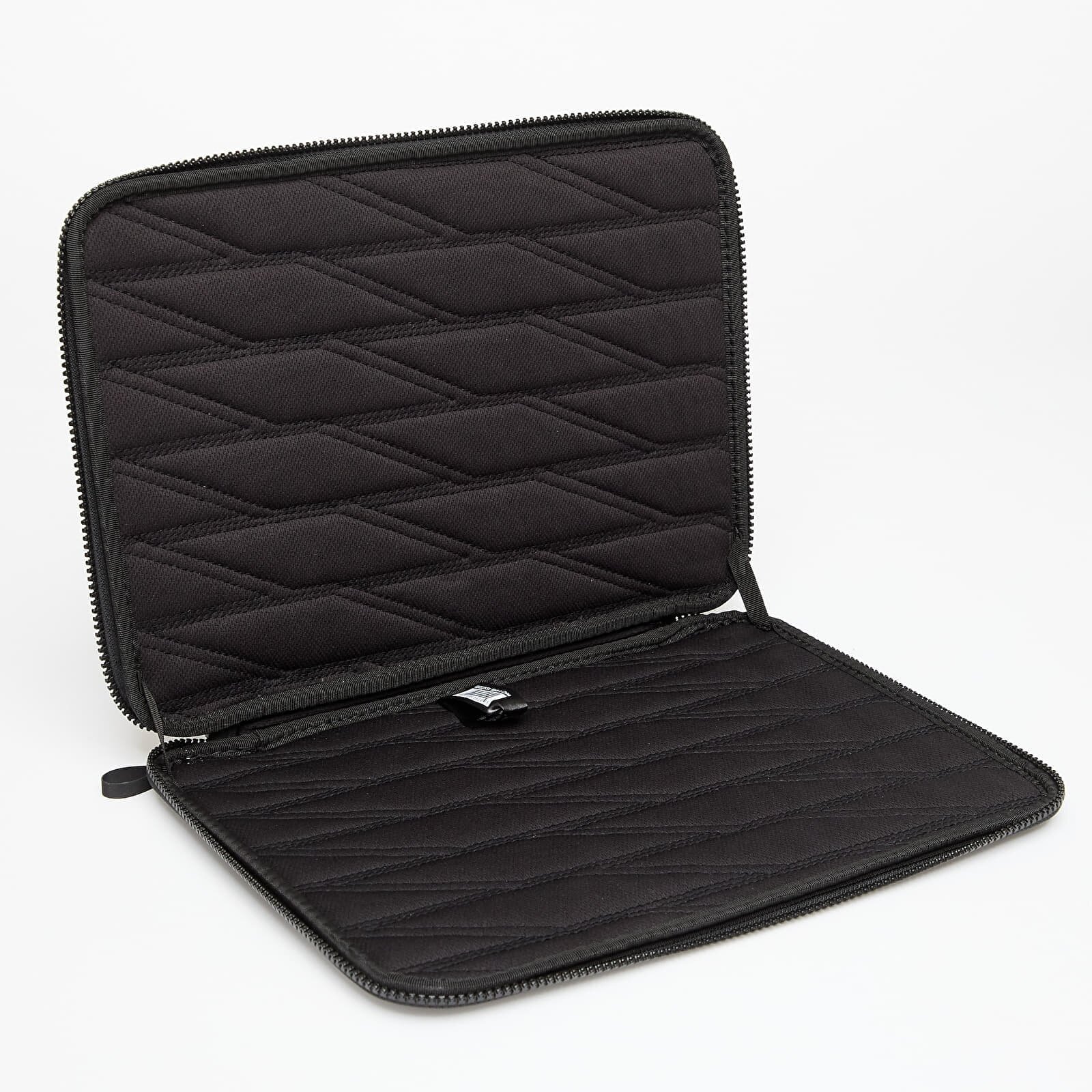 THULE Калъф Gauntlet 5 14" Macbook Case Black