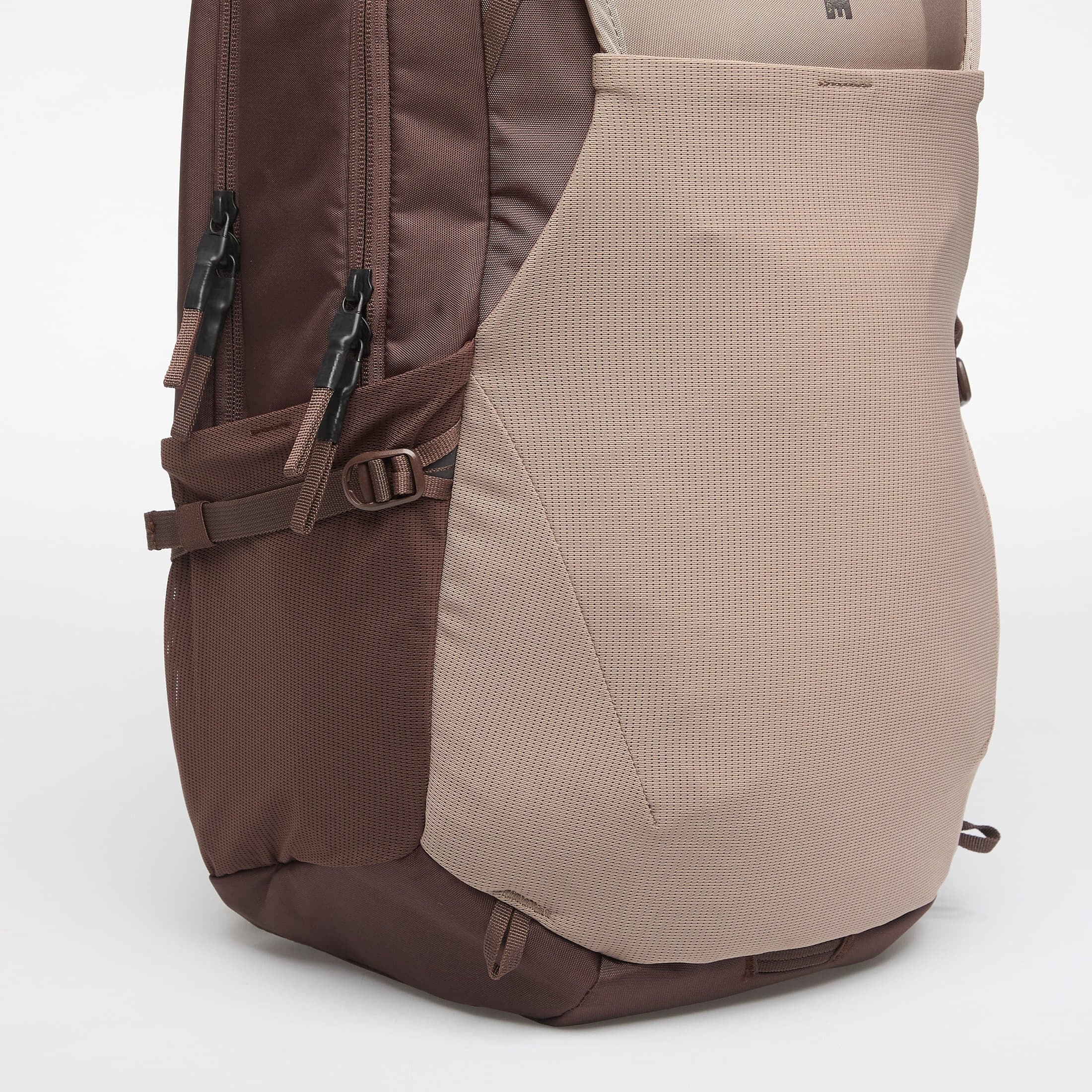 THULE Раница EnRoute Backpack 26L Tinted Taupe/ Nuanced Brown