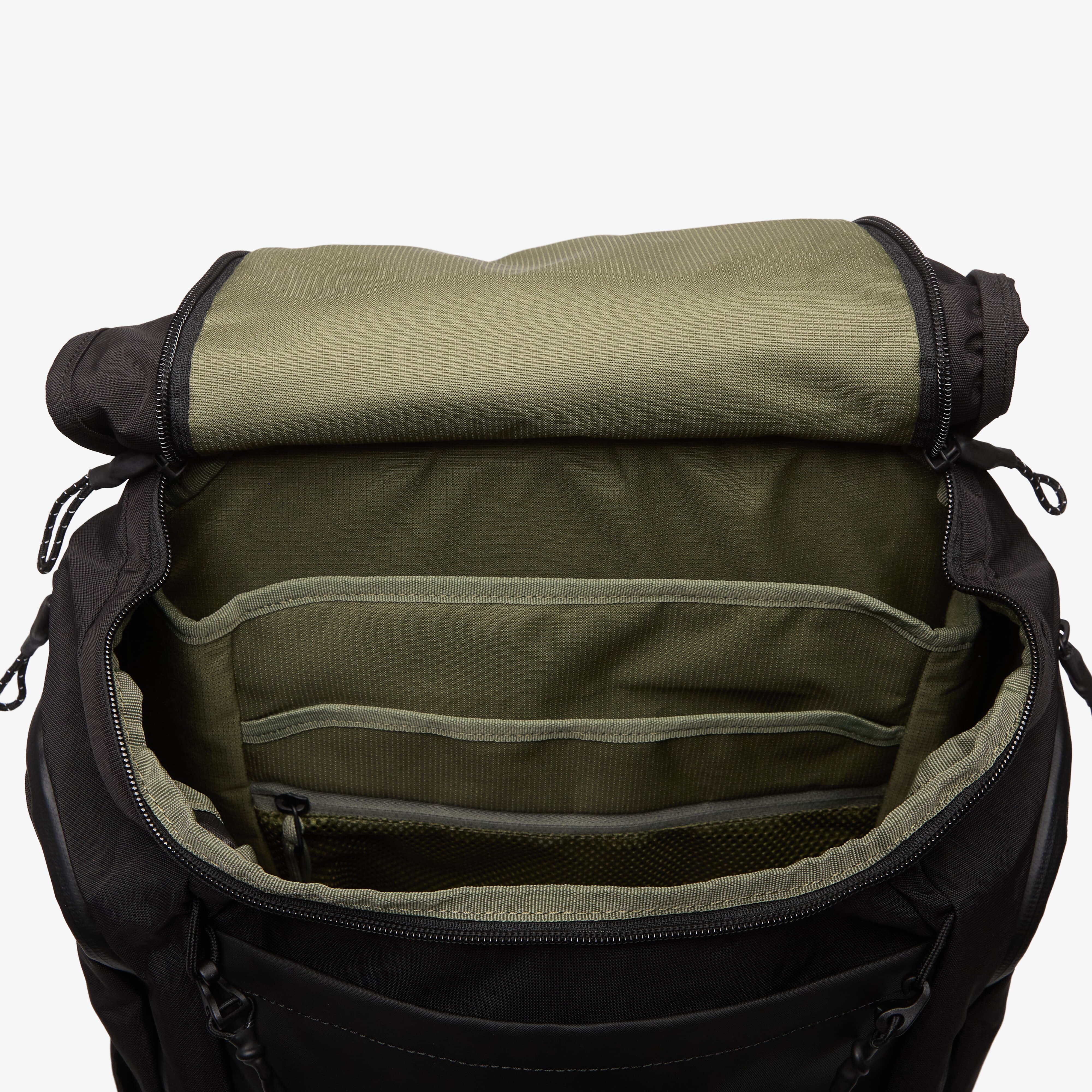THULE Раница Paramount Commuter Backpack 28L Black