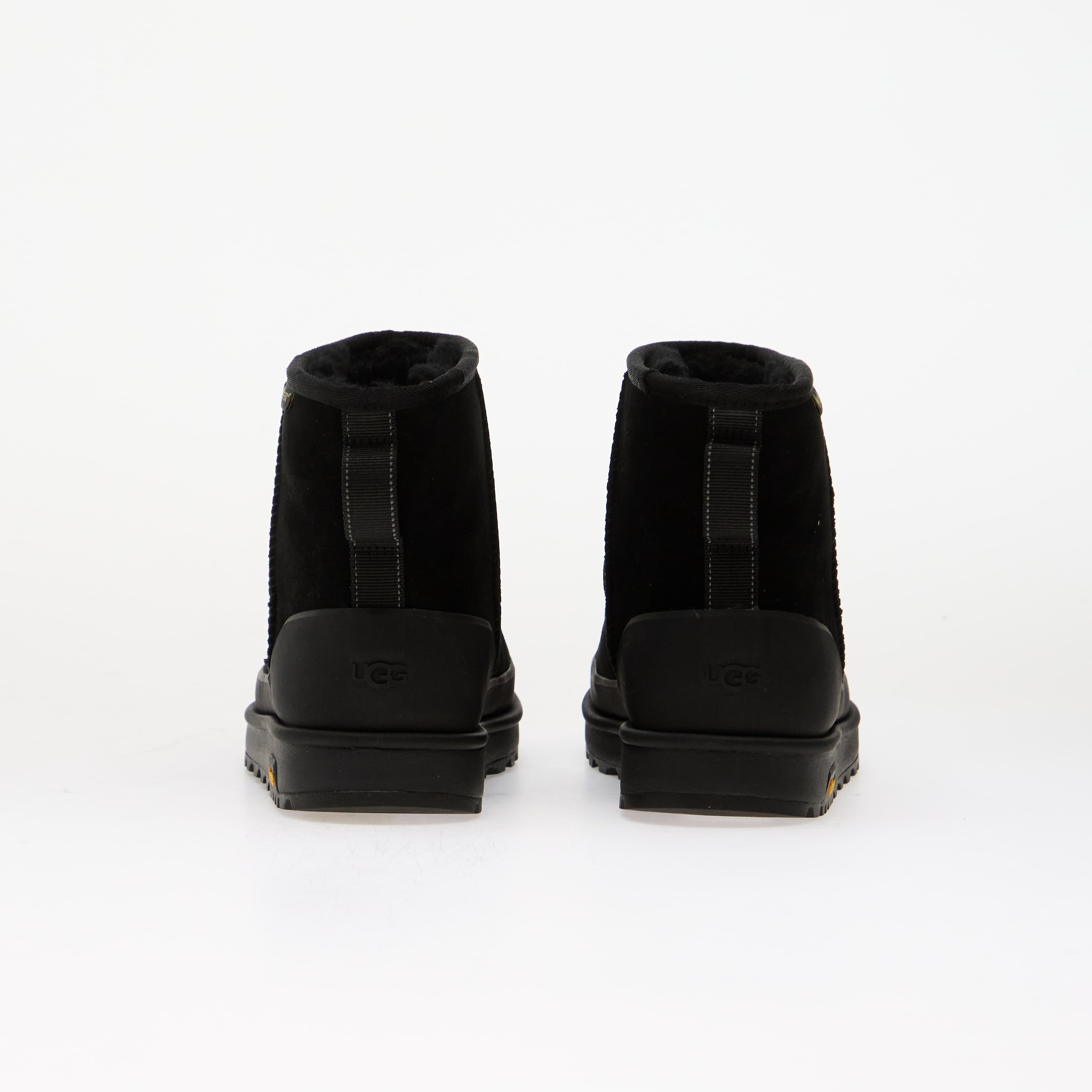 Ugg Сникърси M Classic Mini Guard GTX Black