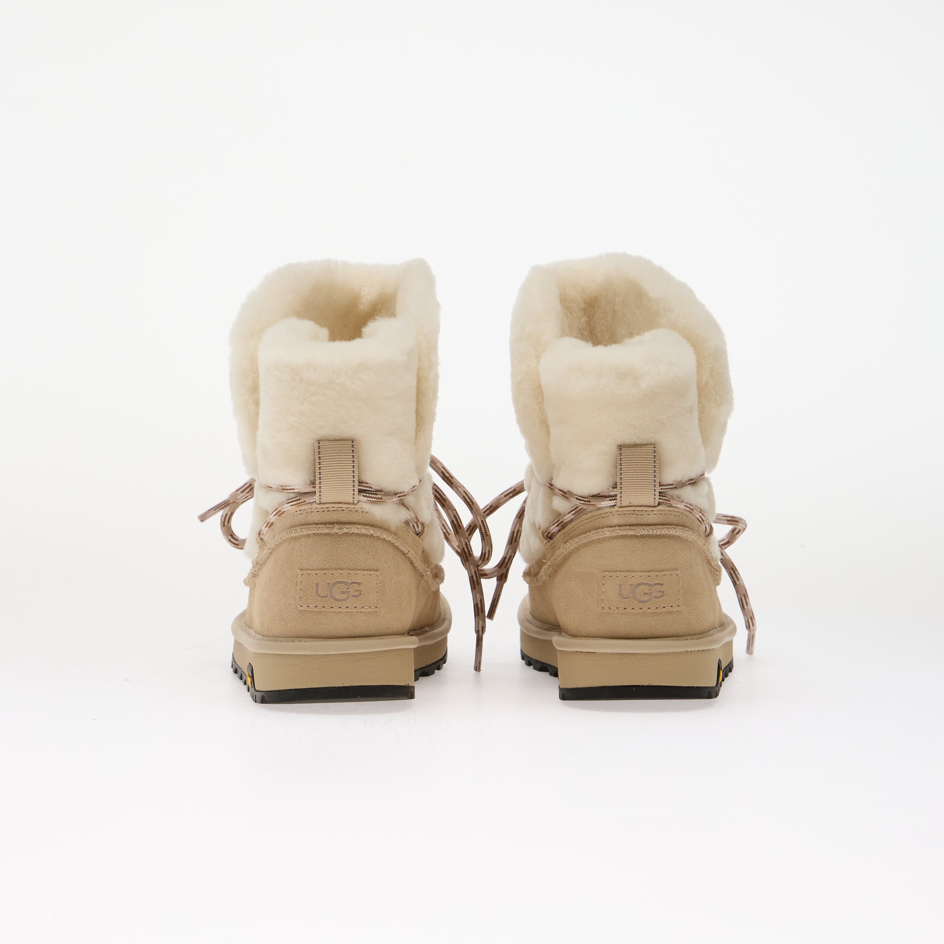 Ugg Сникърси W Classic Tread Fluffed Boot ???