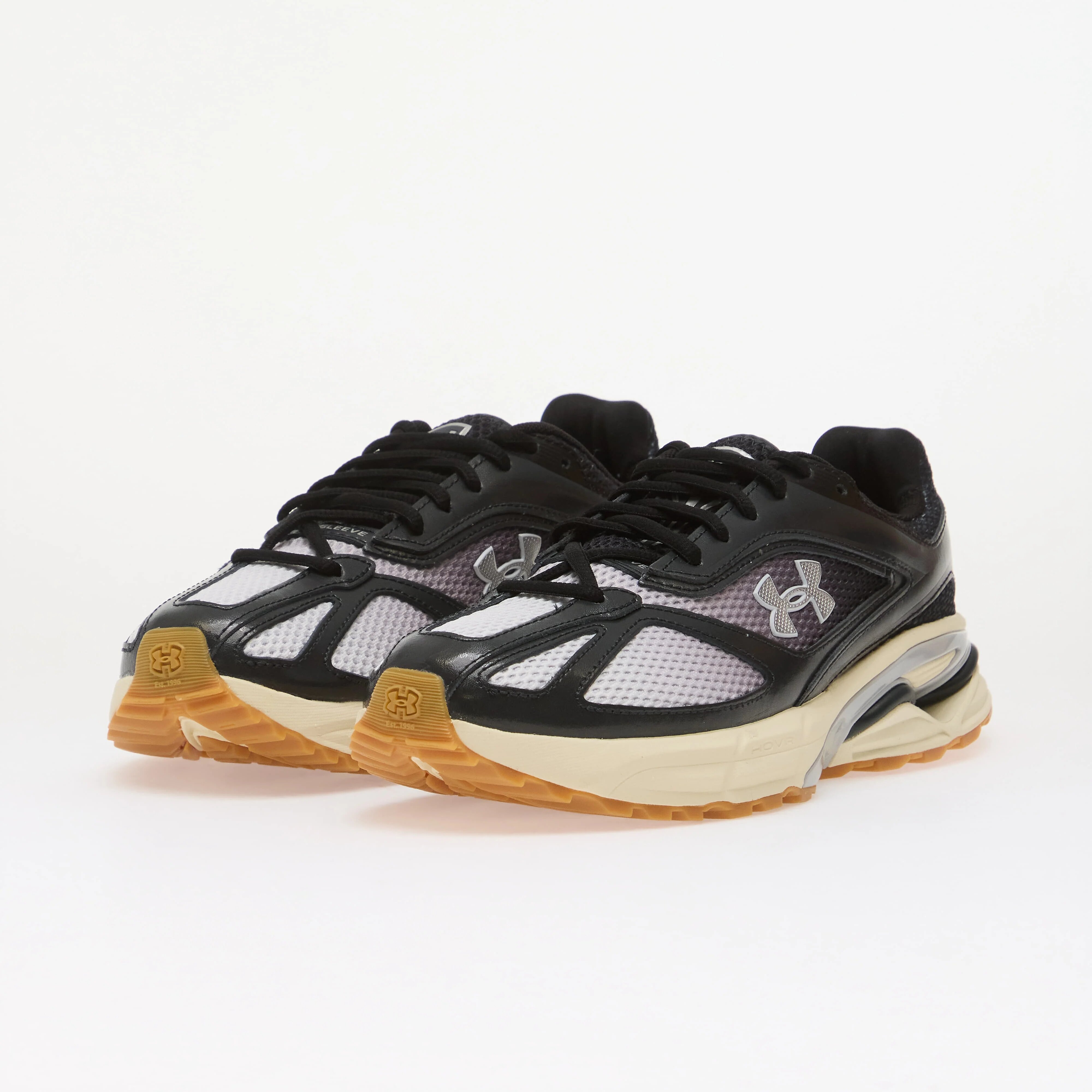 Under Armour Сникърси HOVR Apparition RTRFTR TC Black/ Winter White/ Metallic Silver