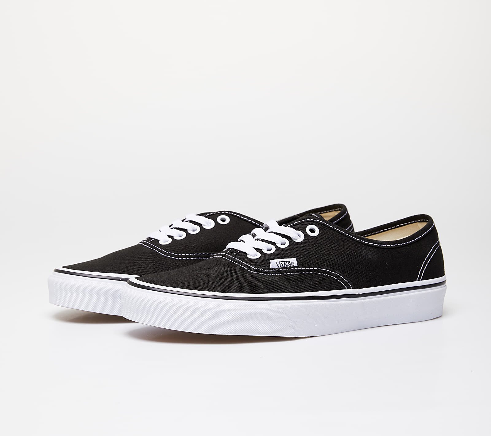 Vans Сникърси Authentic Black/ True White