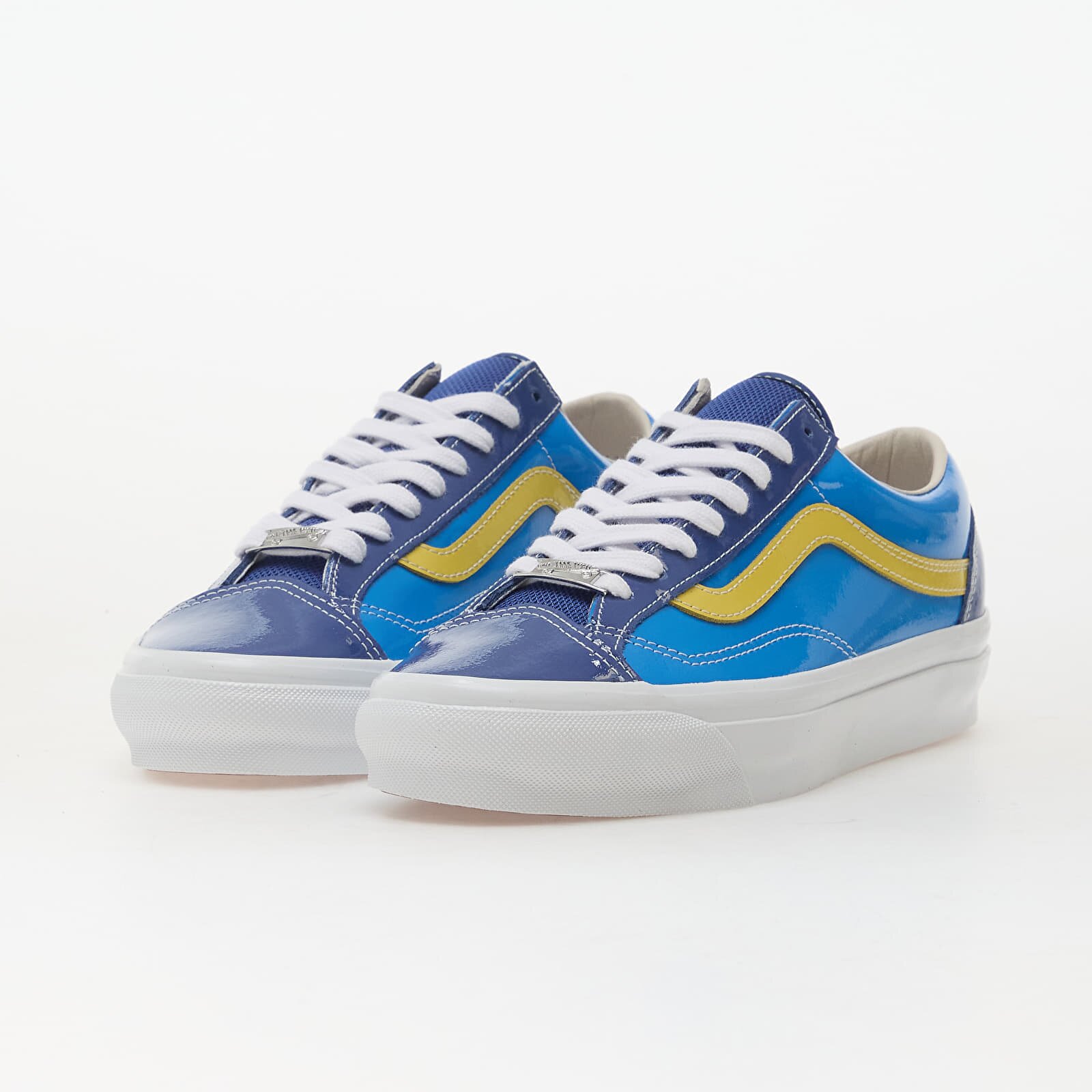 Vans Сникърси LX Old Skool 36 Patent Bright Azure