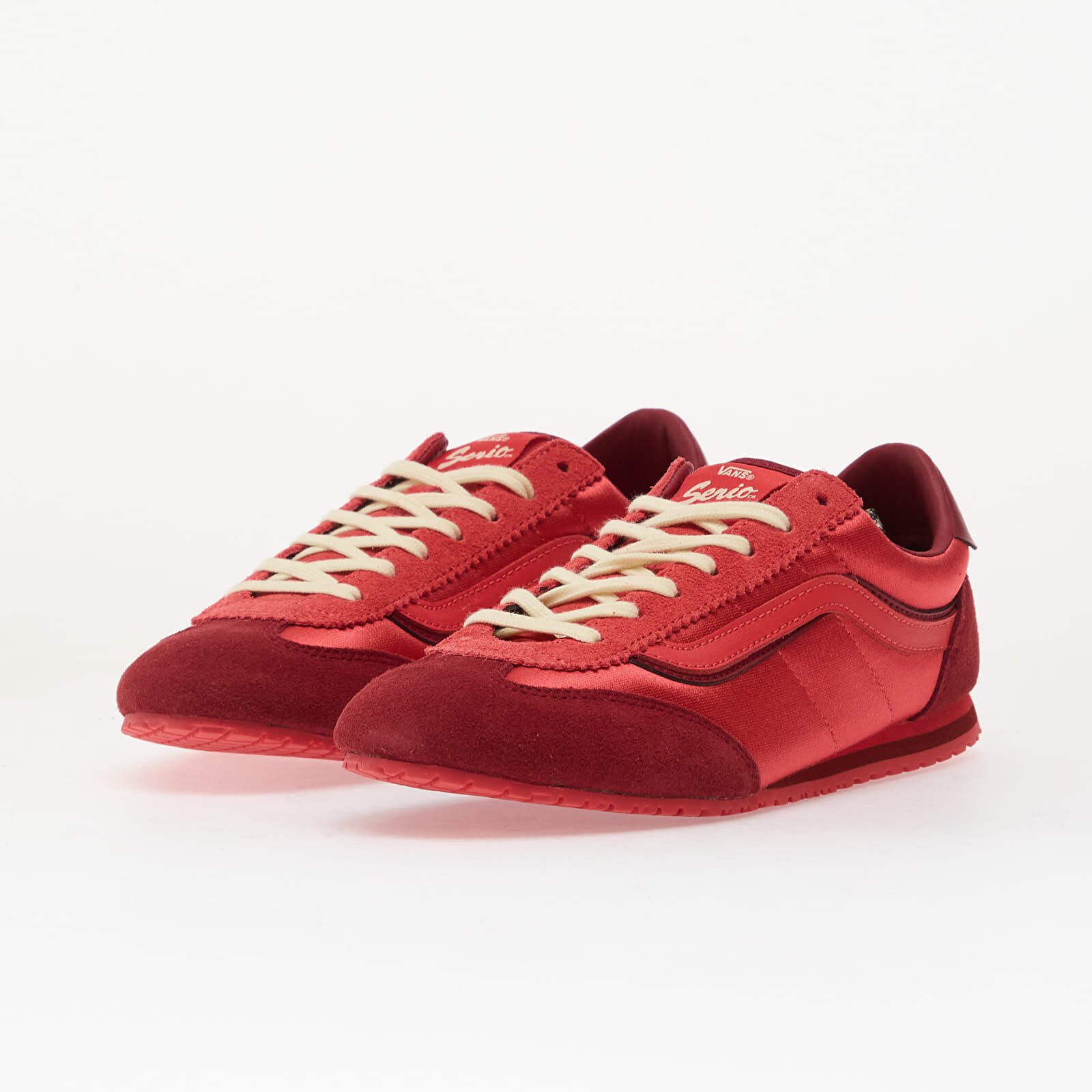 Vans Сникърси Super Lowpro Satin Crimson