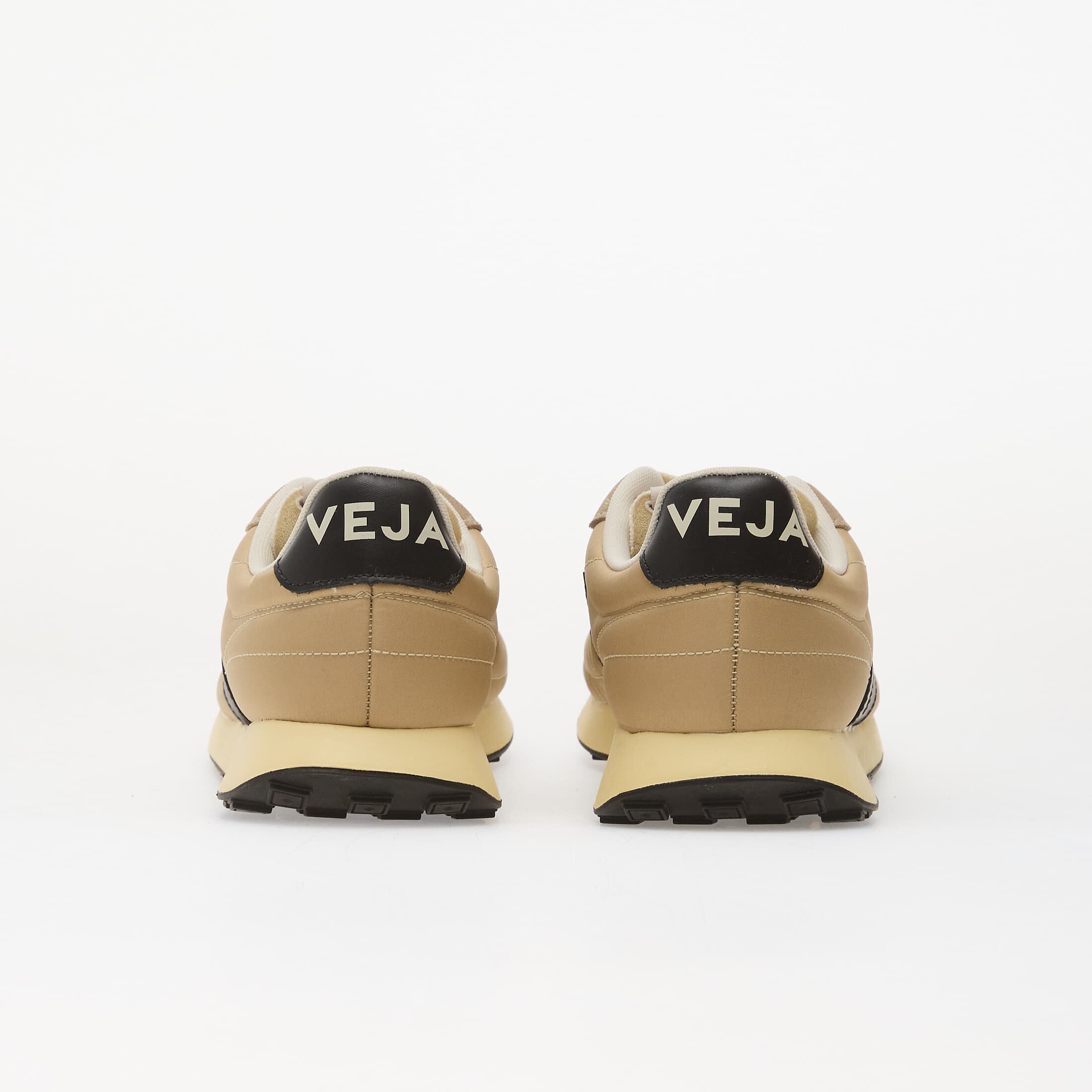 Veja Сникърси Belem Nolyn Almond/ Black