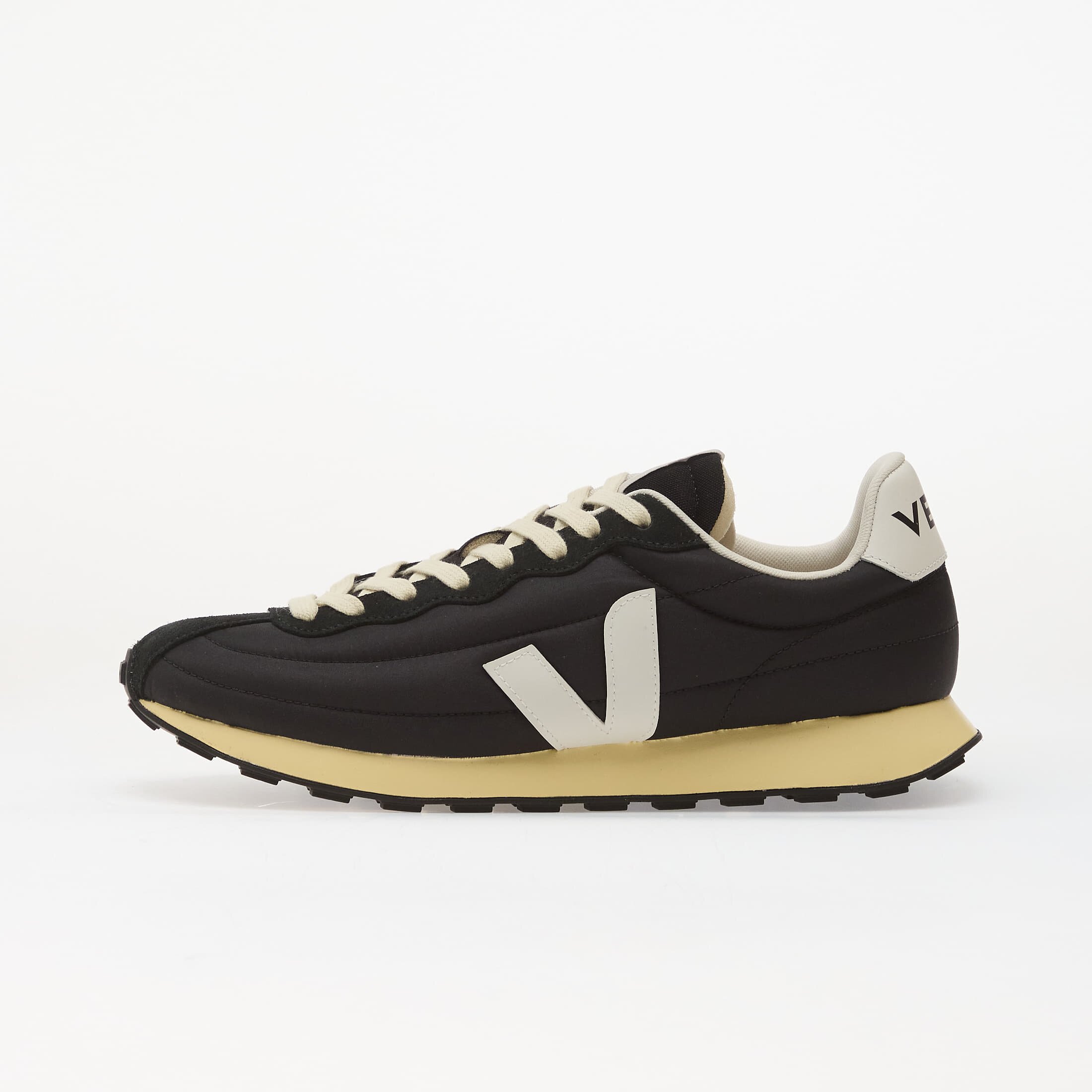 Veja Сникърси Belem Nolyn Black/ White