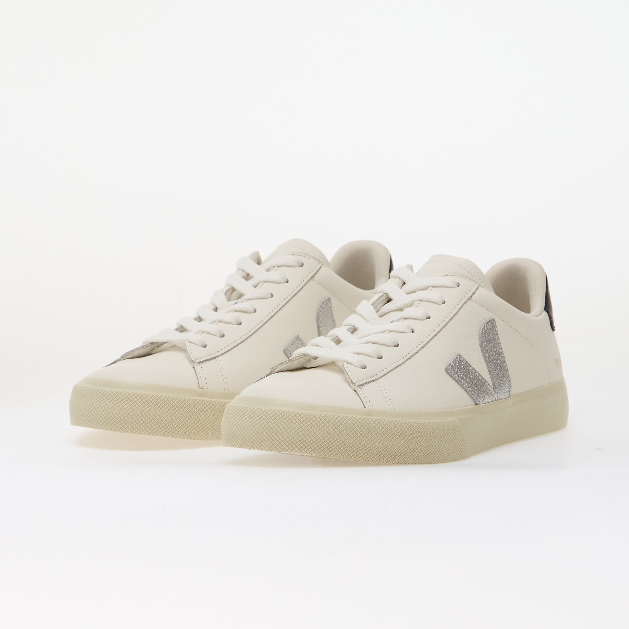 Veja Сникърси Campo Leather White/ Silver/ Black