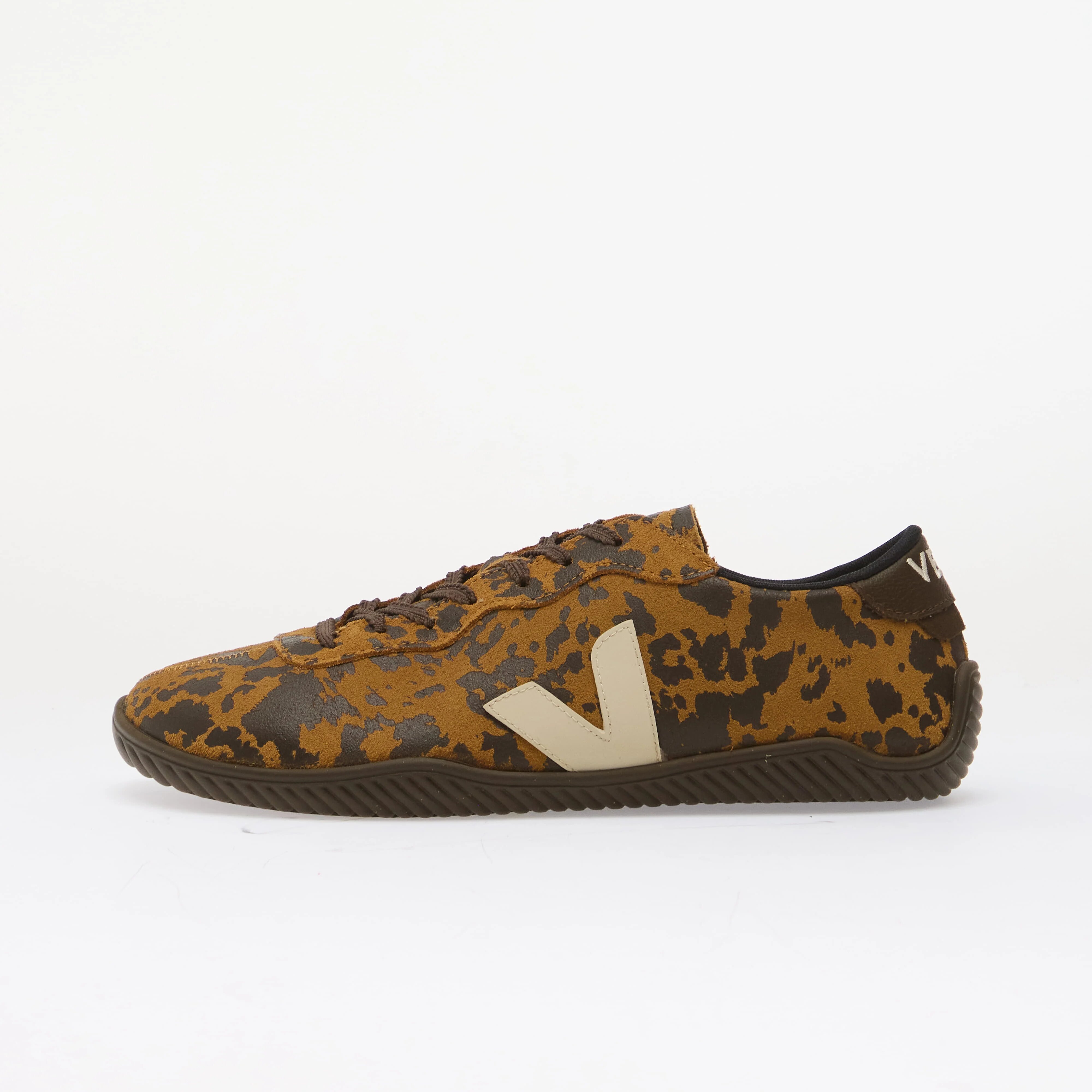 Veja Сникърси Jitsu Suede Camel-Wild-Country