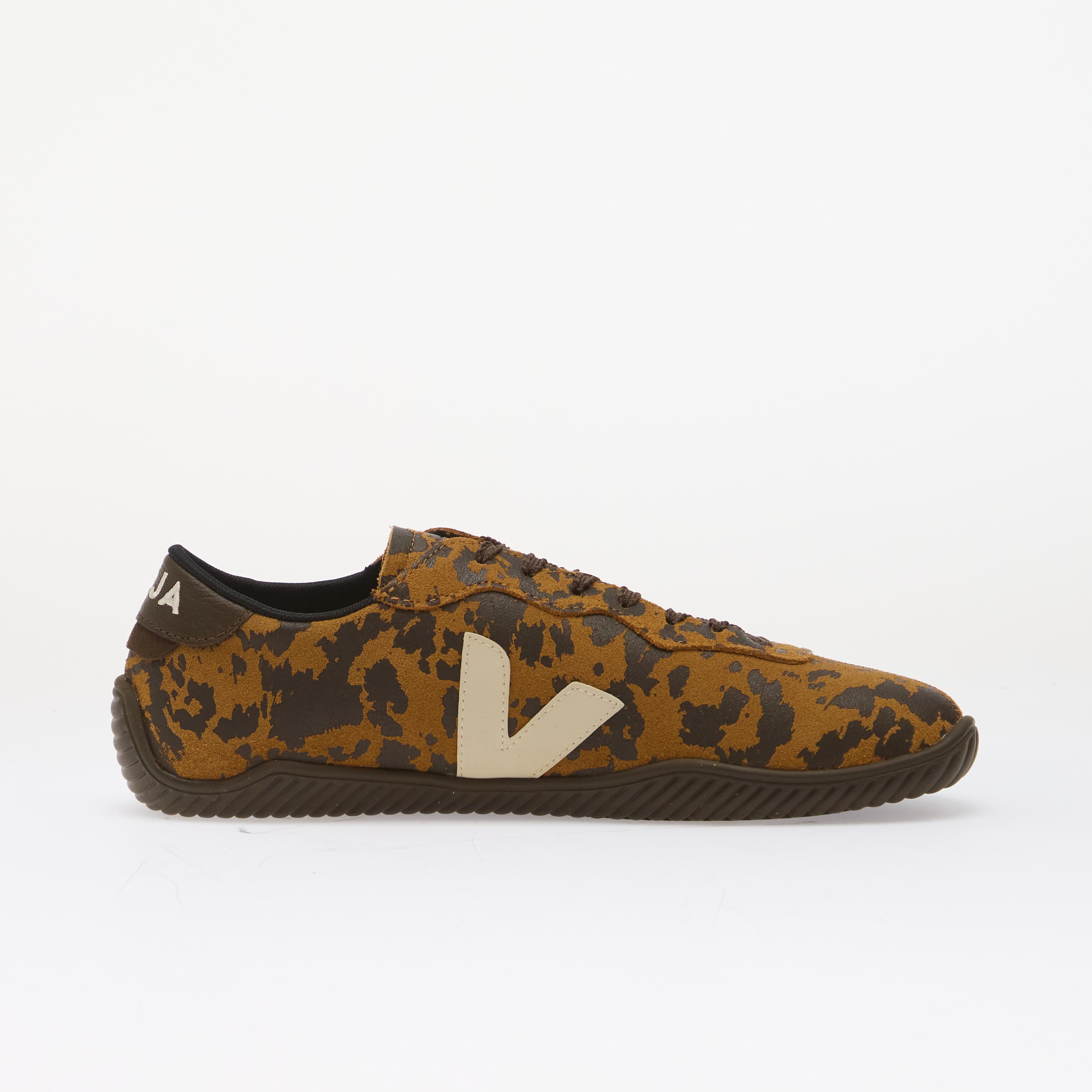 Veja Сникърси Jitsu Suede Camel-Wild-Country