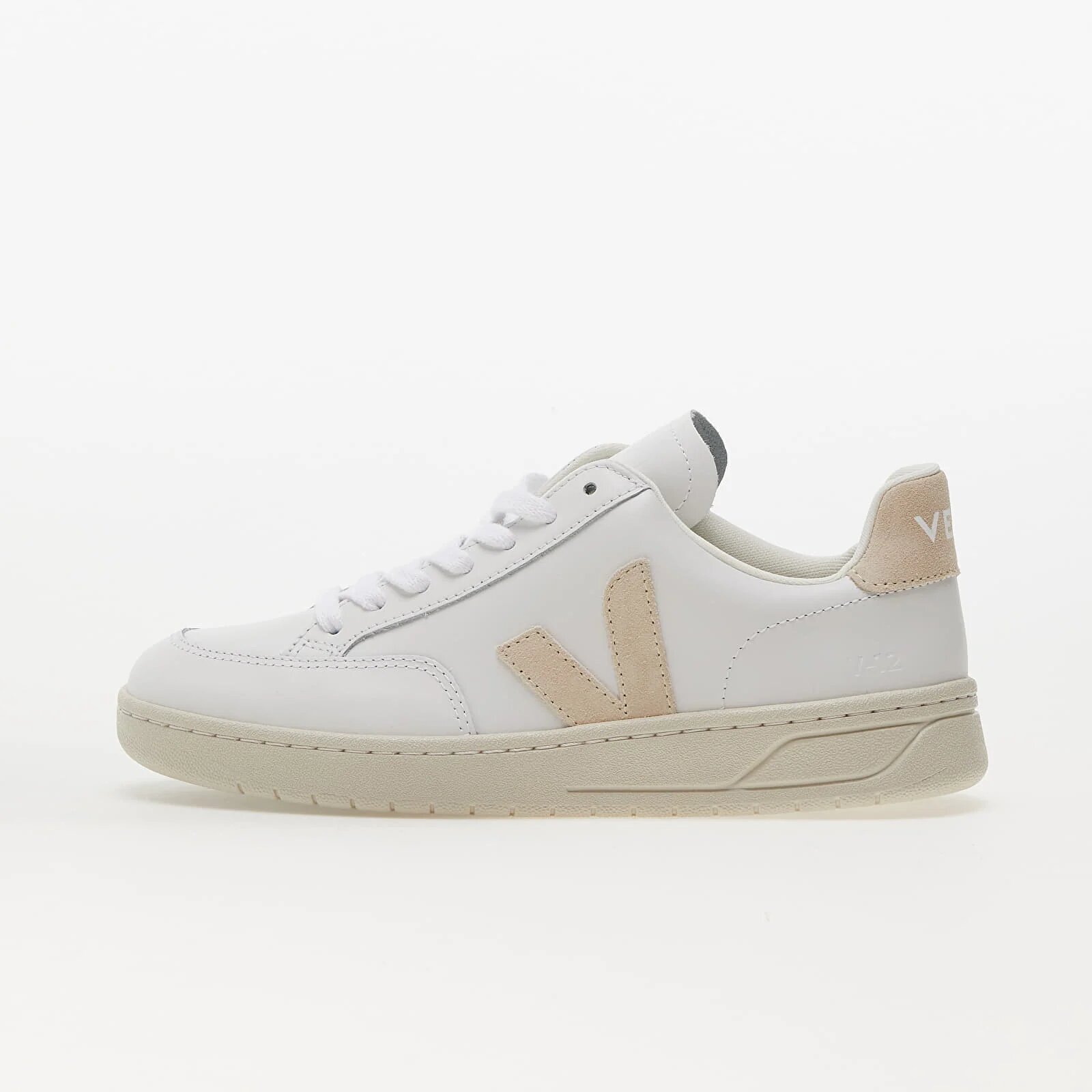 Veja Сникърси V-12 Leather Extra White/ Sable