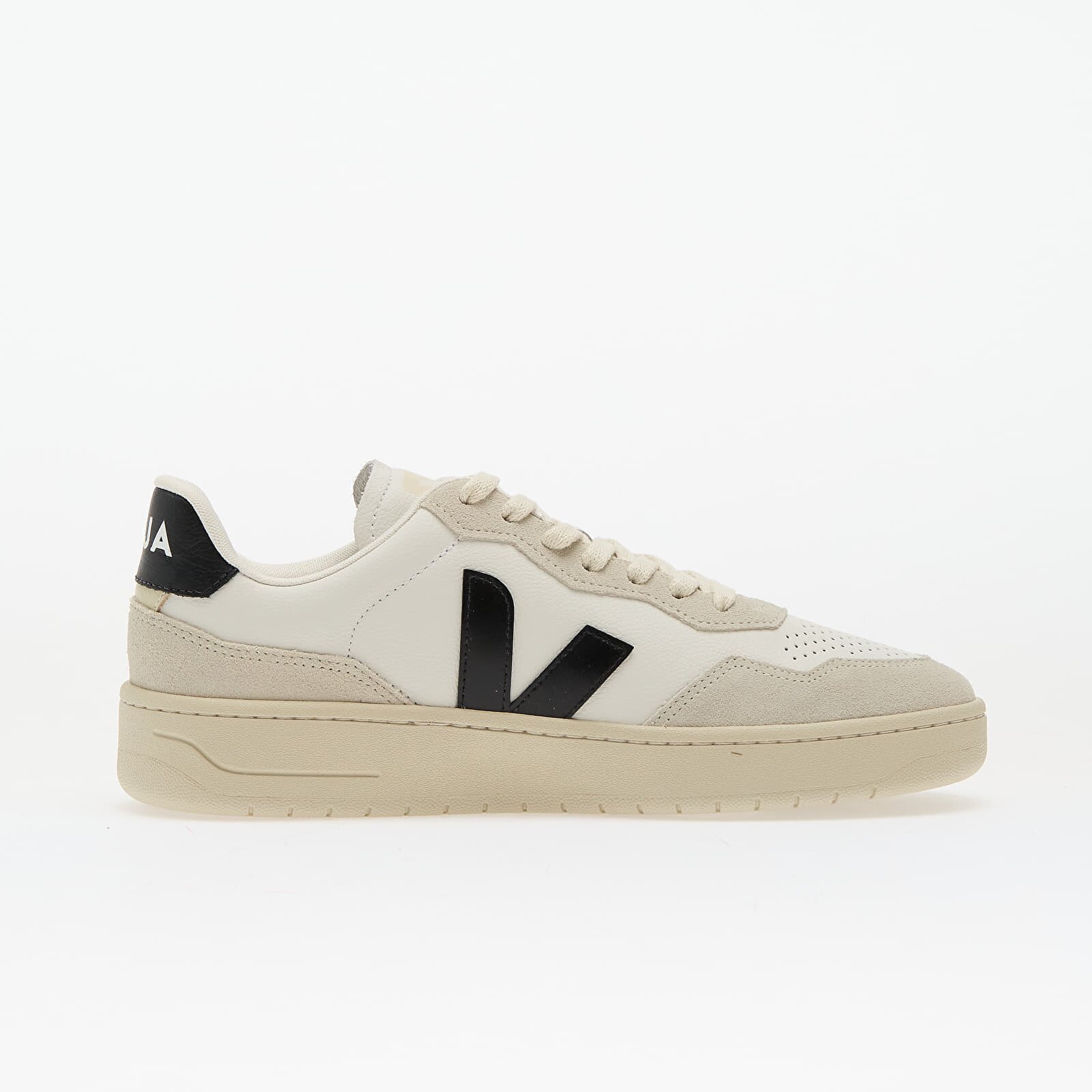 Veja Сникърси V-90 O.T. Leather White/ Black
