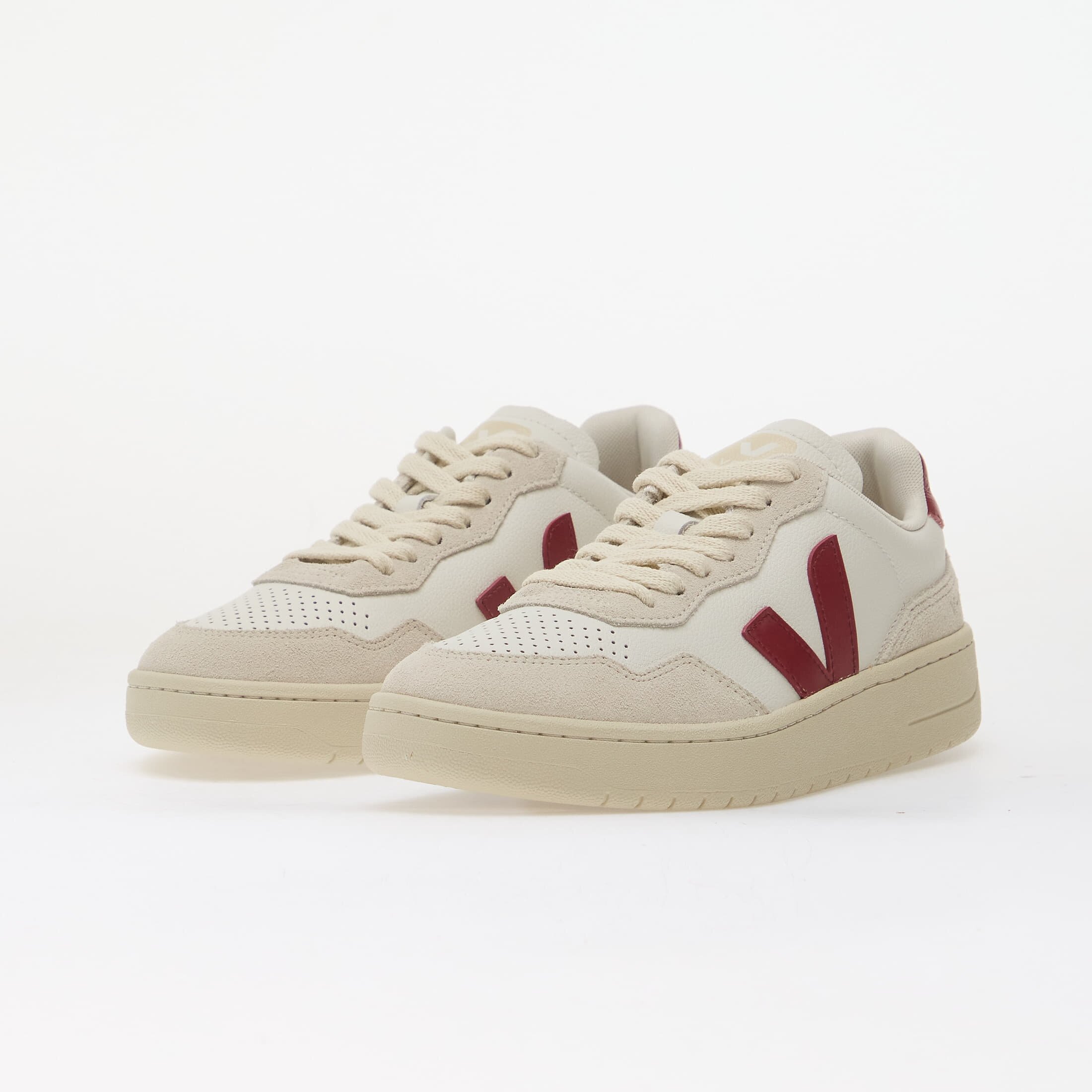 Veja Сникърси V-90 O.T. White/ Marsala/ Natural