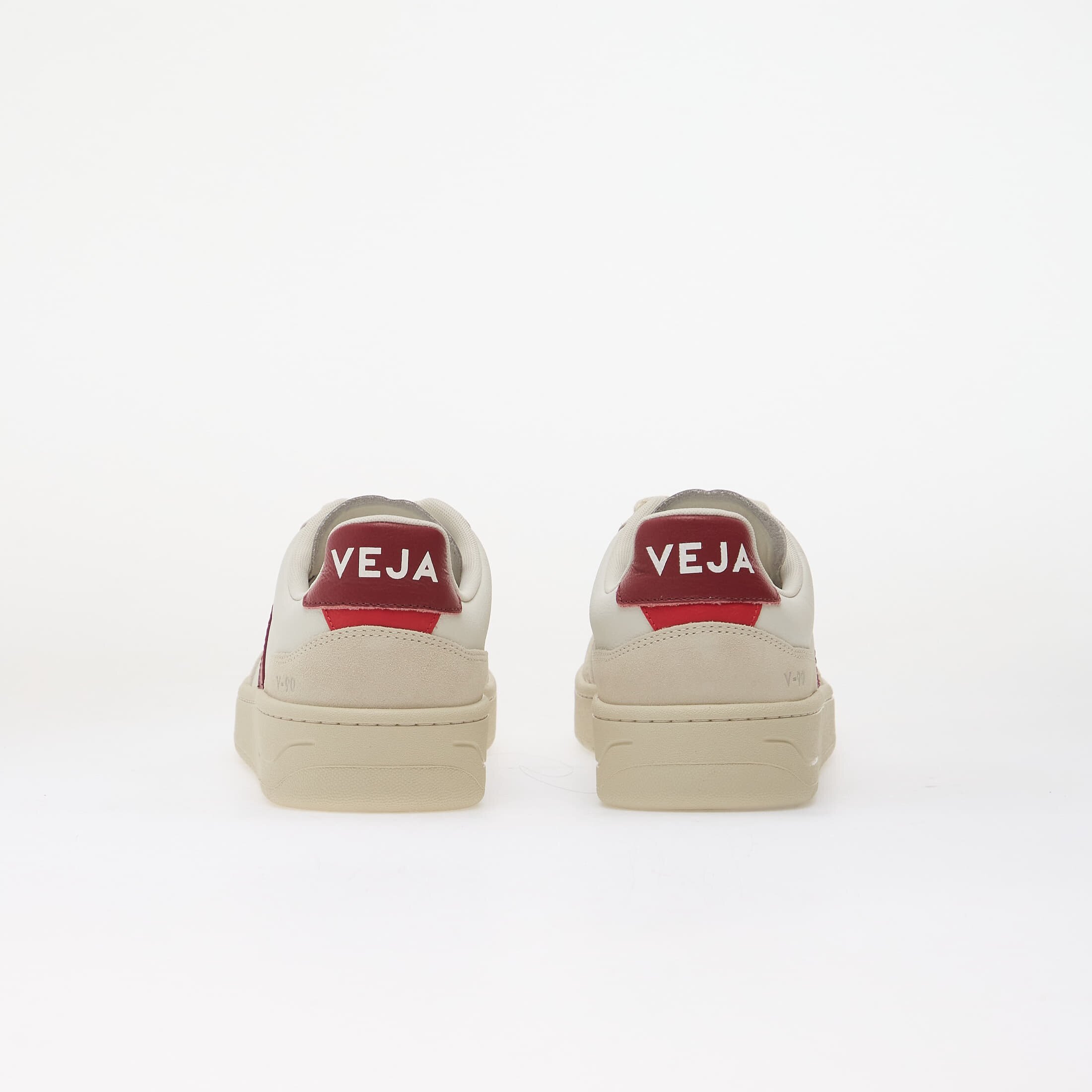 Veja Сникърси V-90 O.T. White/ Marsala/ Natural