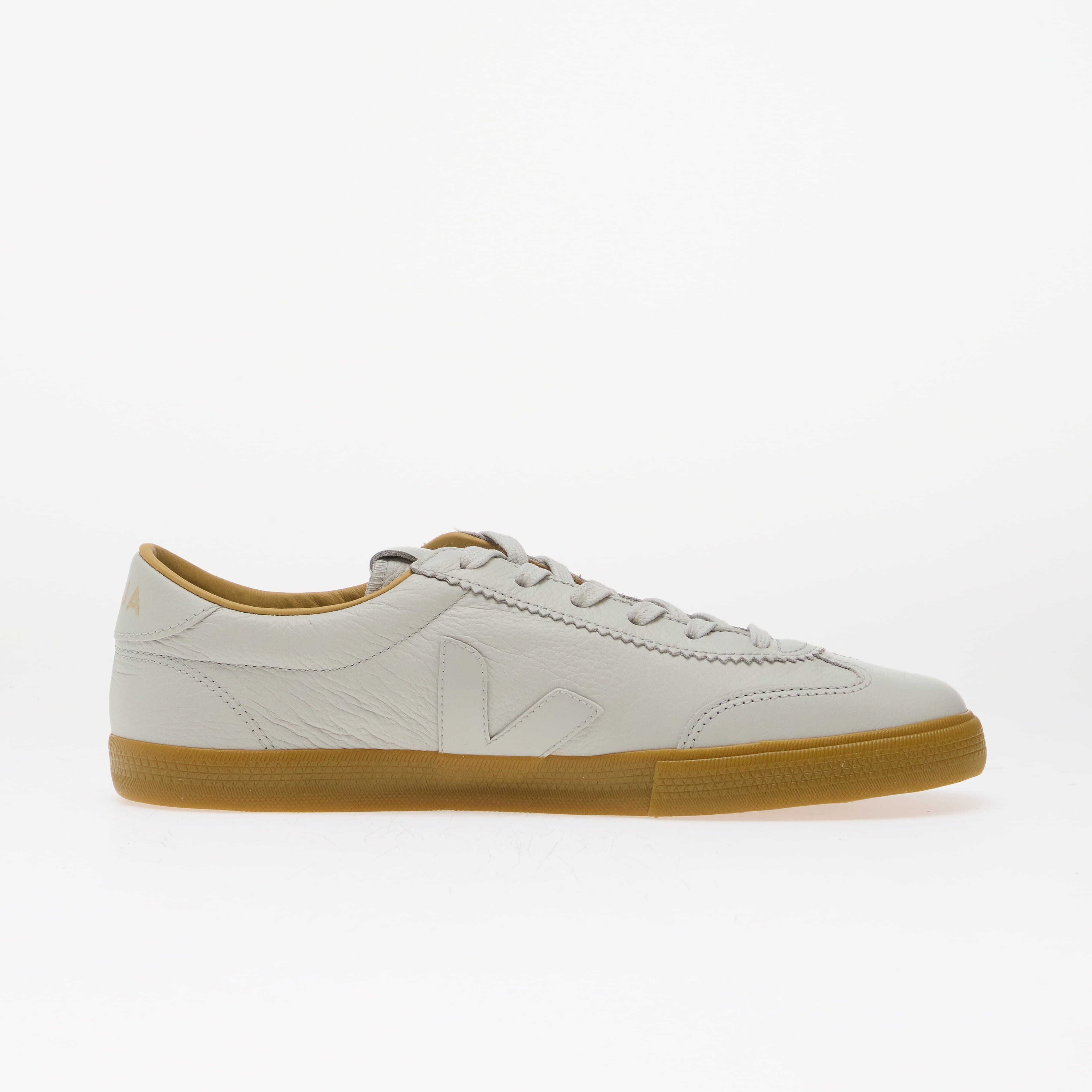 Veja Сникърси Volley Sig Grained Oil Leather Pearl