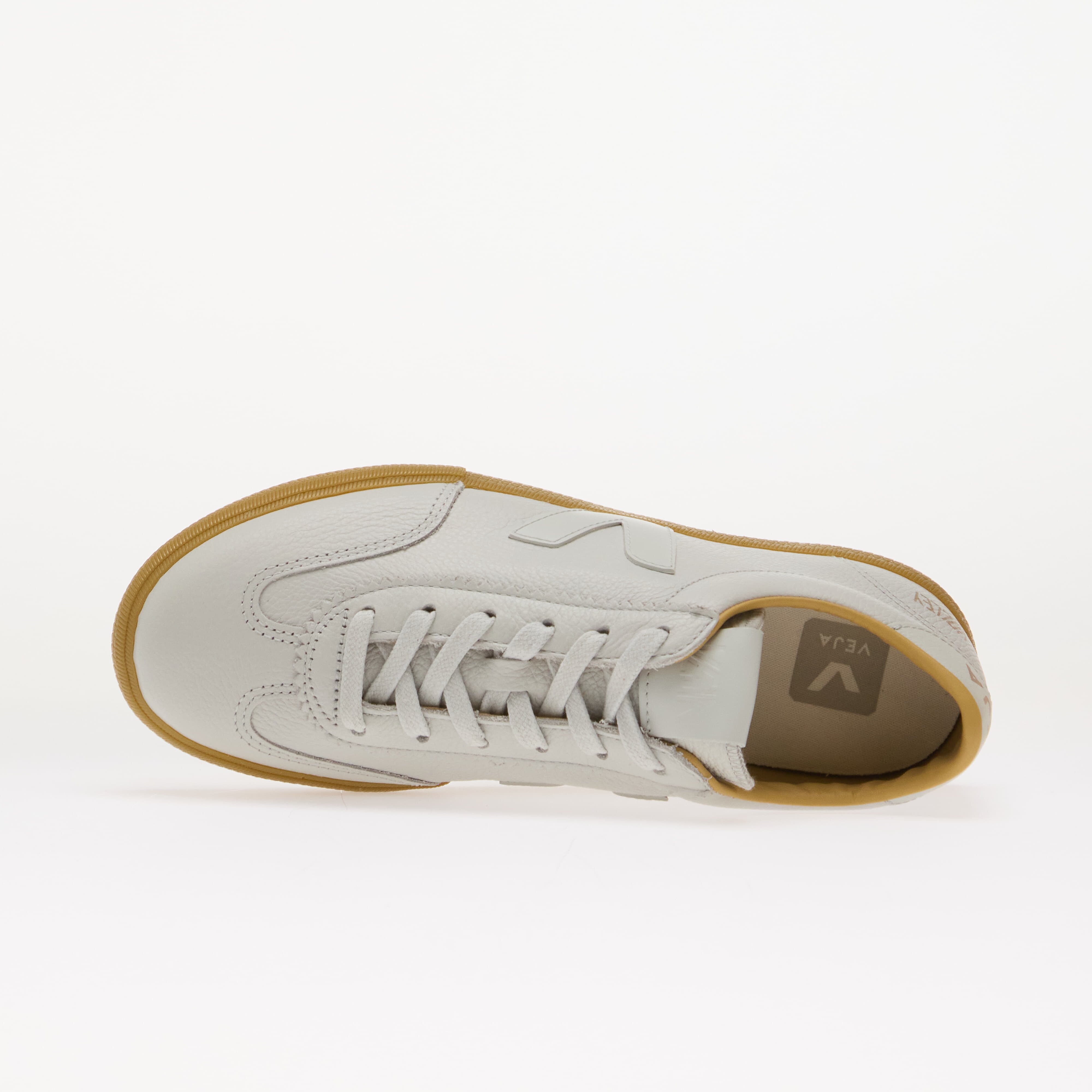 Veja Сникърси Volley Sig Grained Oil Leather Pearl