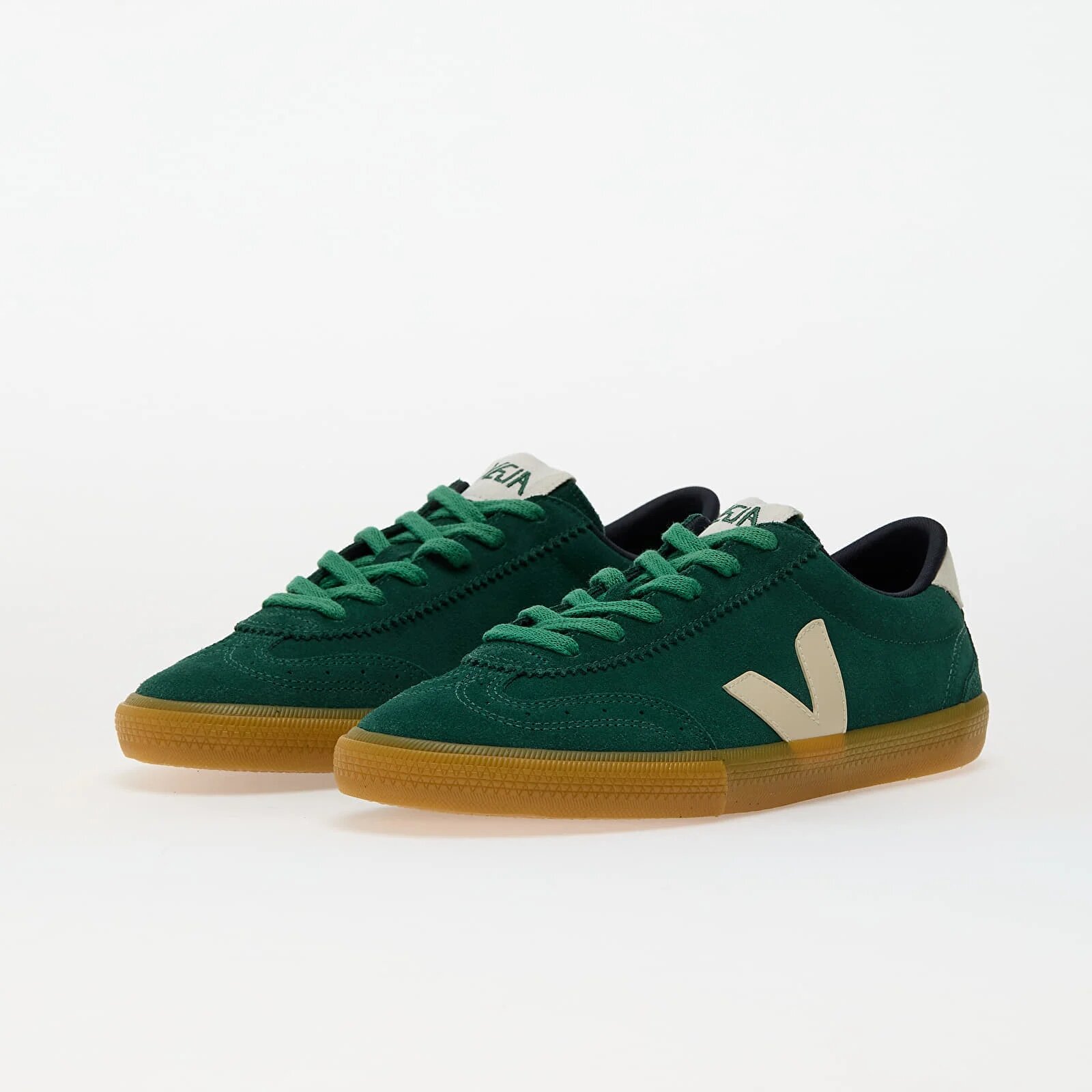 Veja Сникърси Volley Suede Poker_Pierre