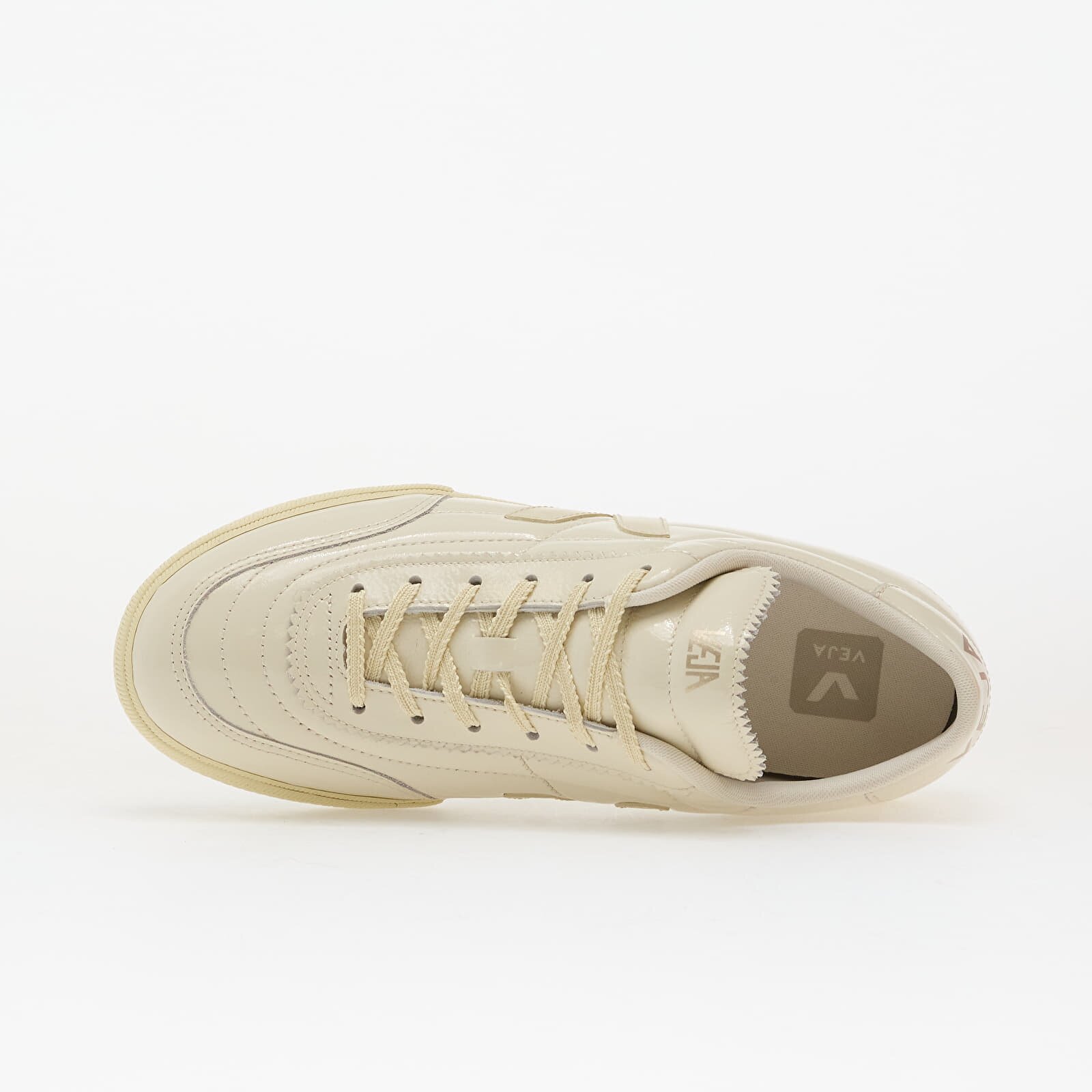 Veja Сникърси W Panenka Off-White