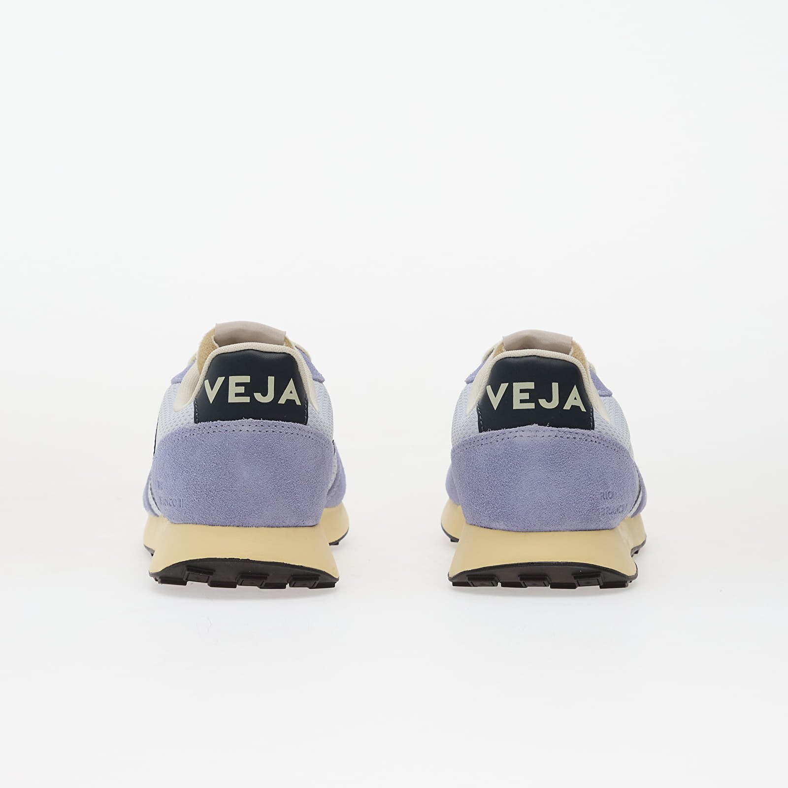 Veja Сникърси W Rio Branco II Swan/ Nautico