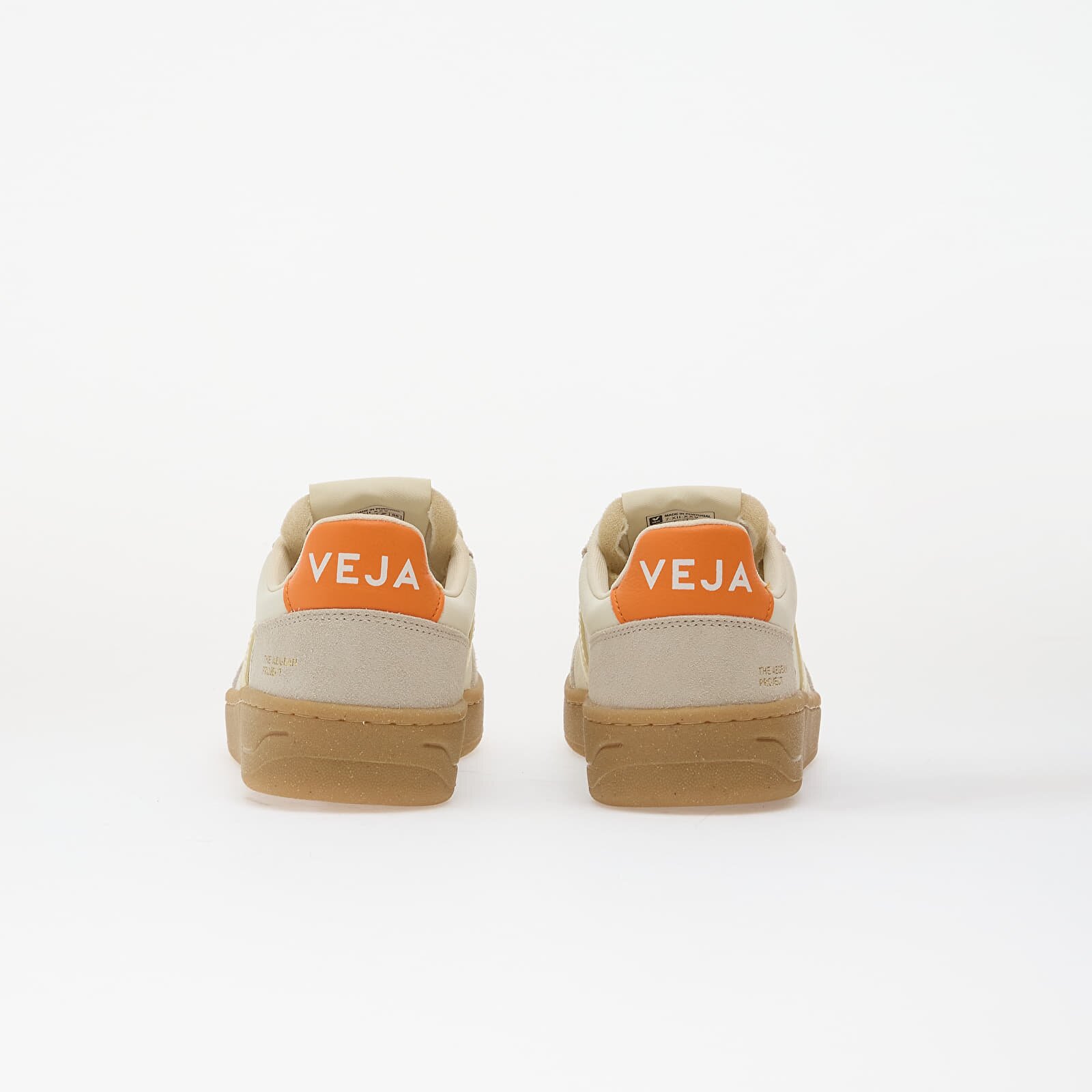 Veja Сникърси W V-82 Pure/ Calcaire/ Fury