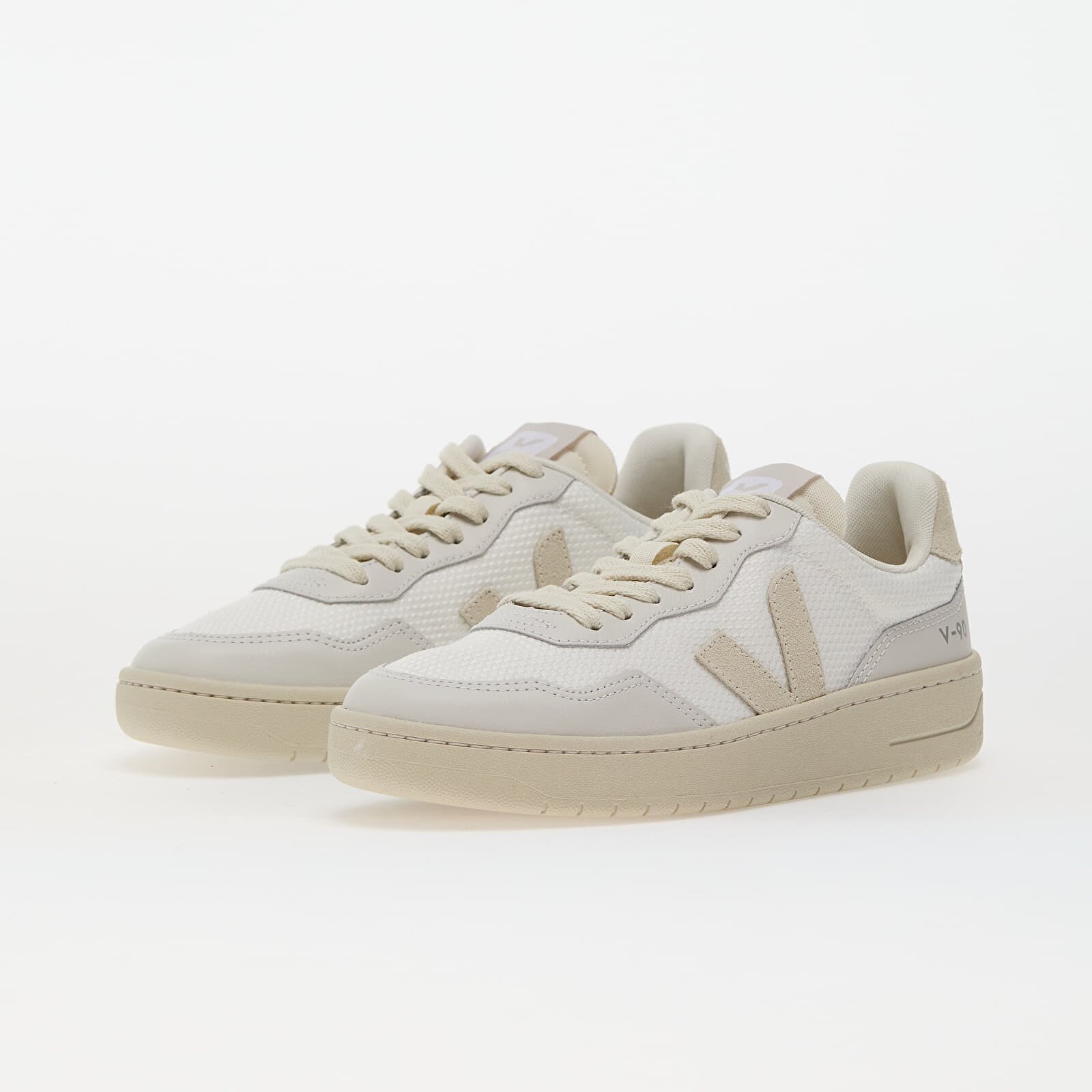 Veja Сникърси W V-90 B-Mesh White_Pierre