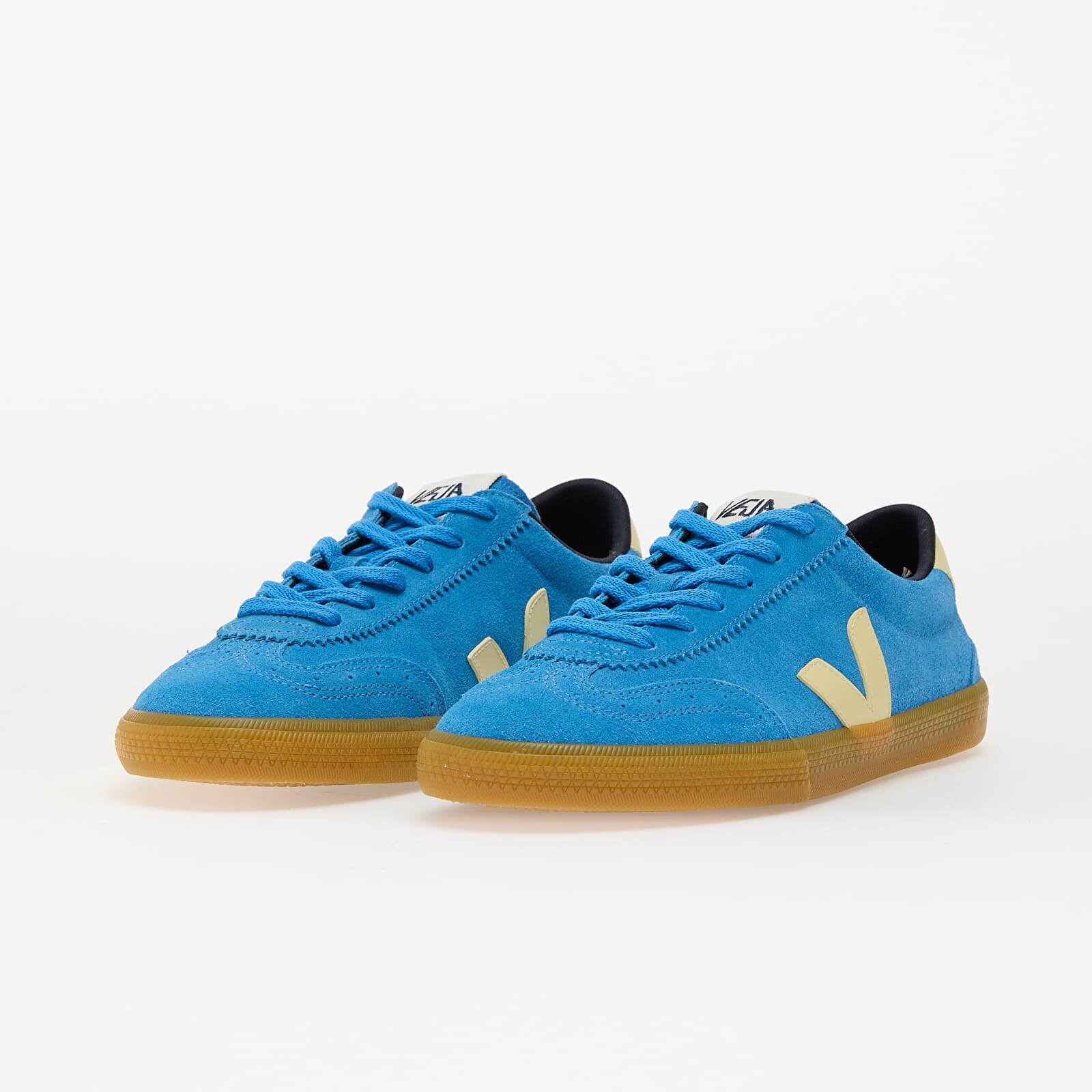 Veja Сникърси W Volley Suede Egee Sun