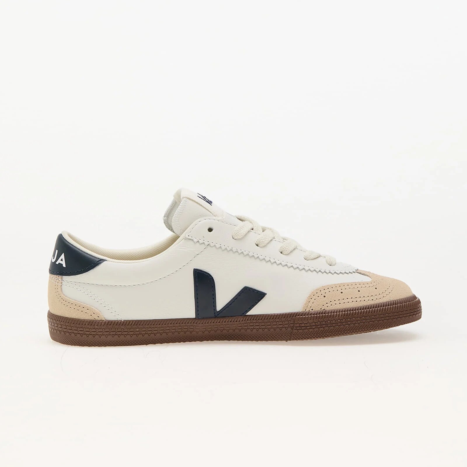 Veja Сникърси W Volley White Nautico Bark