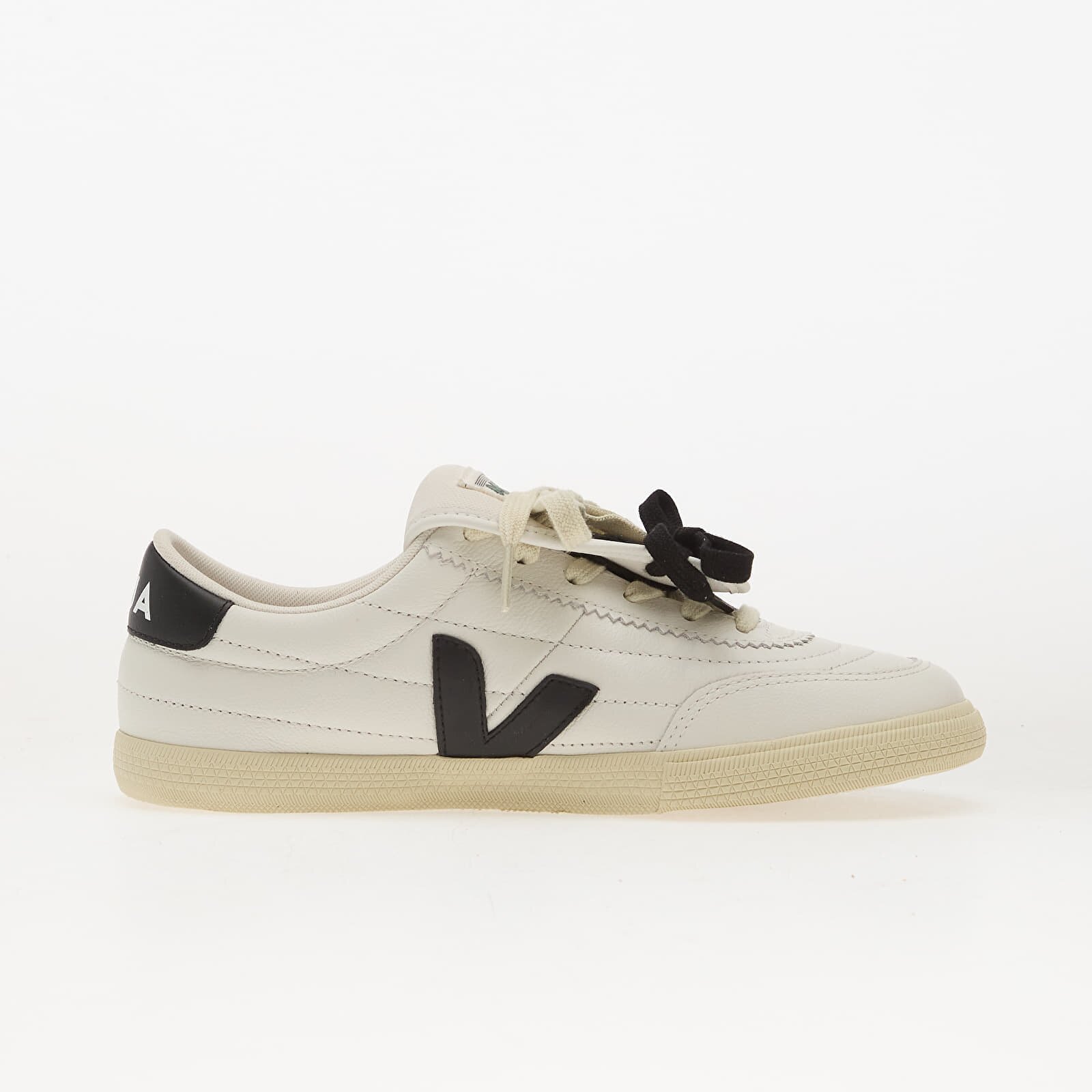 Veja Сникърси W x Magliano Panenka White