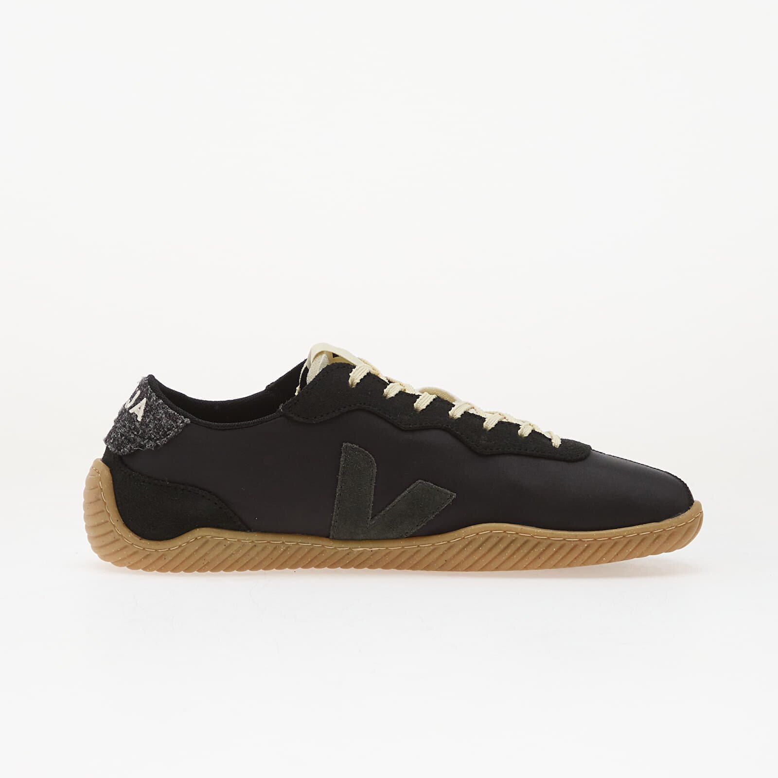 Veja Сникърси x Baserange Jitsu Black
