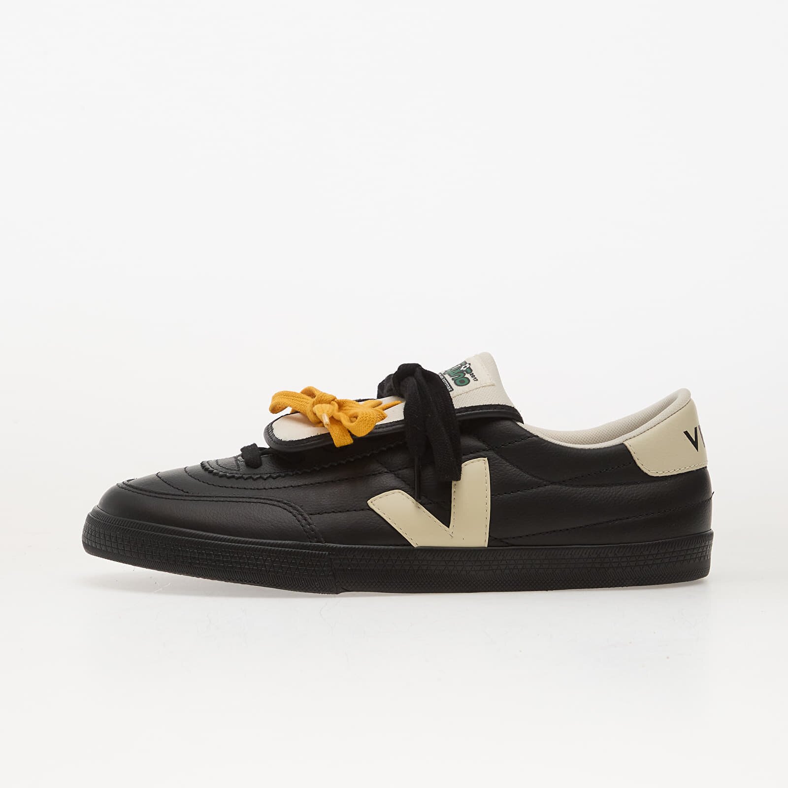 Veja Сникърси x Magliano Panenka Black