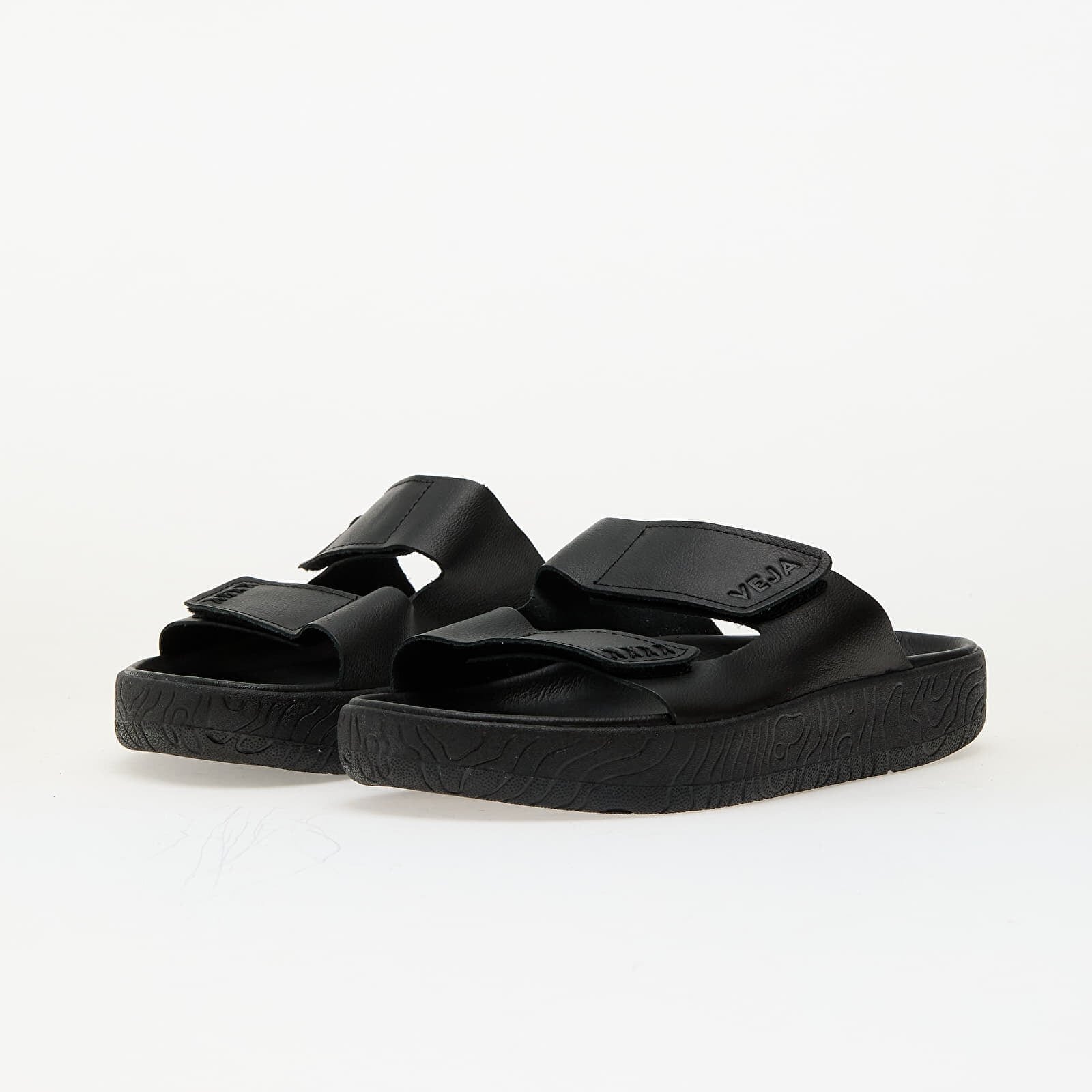 Veja W Etna O.T. Leather Full-Black