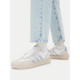 adidas Сникърси Barreda Decode JI2321