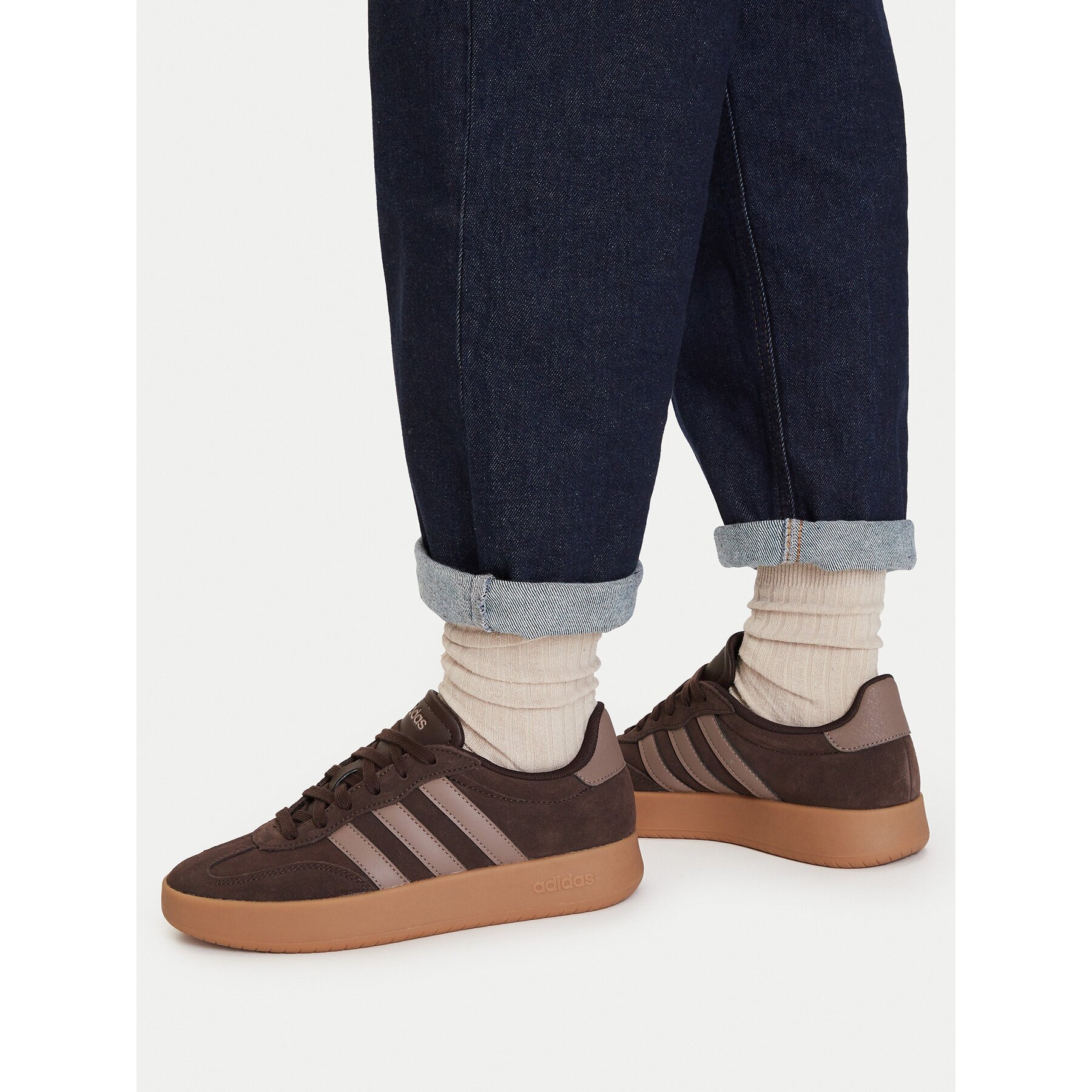 adidas Сникърси Barreda Shoes KK2282 Кафяв