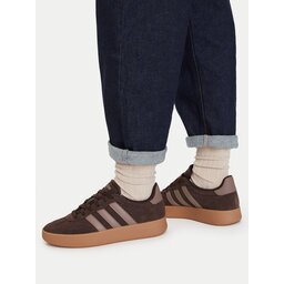 adidas Сникърси Barreda Shoes KK2282 Кафяв