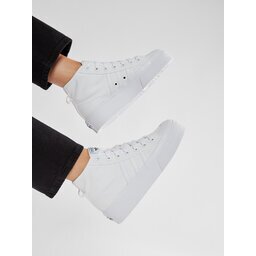 adidas Сникърси Nizza Platform Mid W FY2782