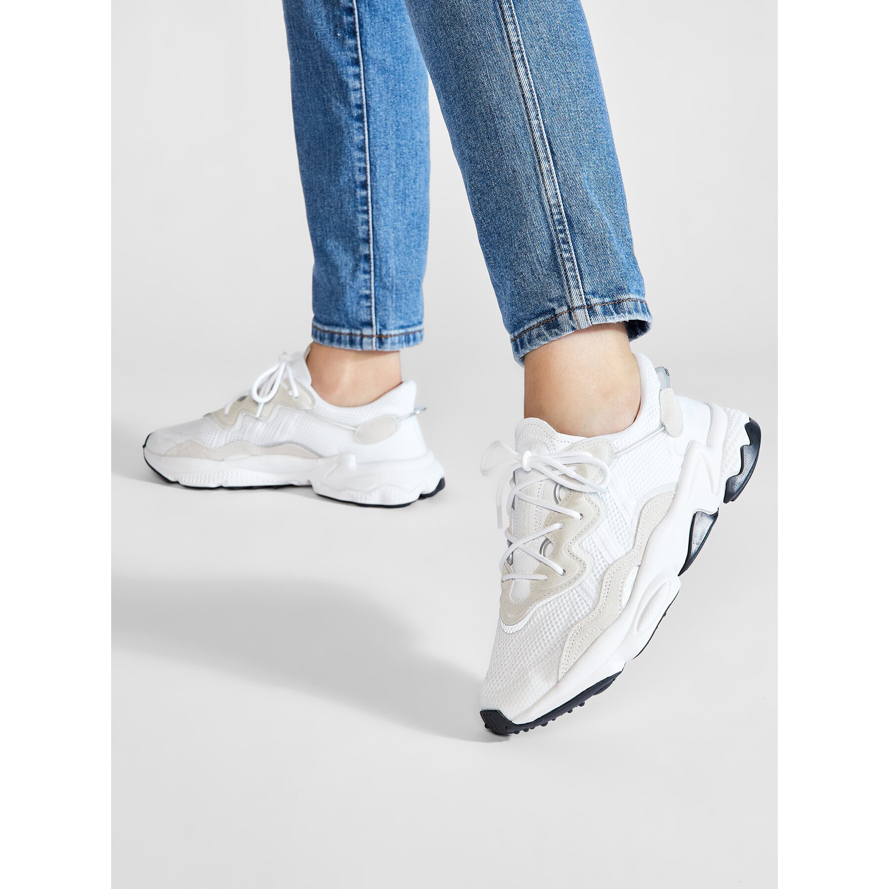 adidas Сникърси Ozweego EE6464