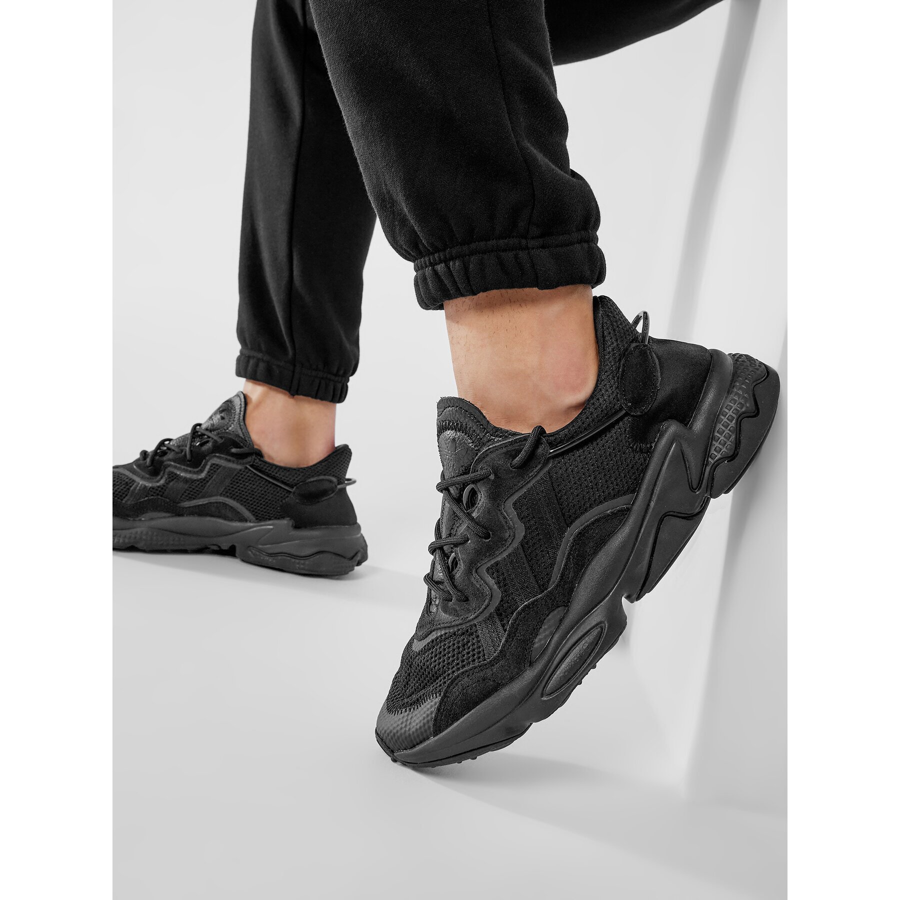 adidas Сникърси Ozweego EE6999
