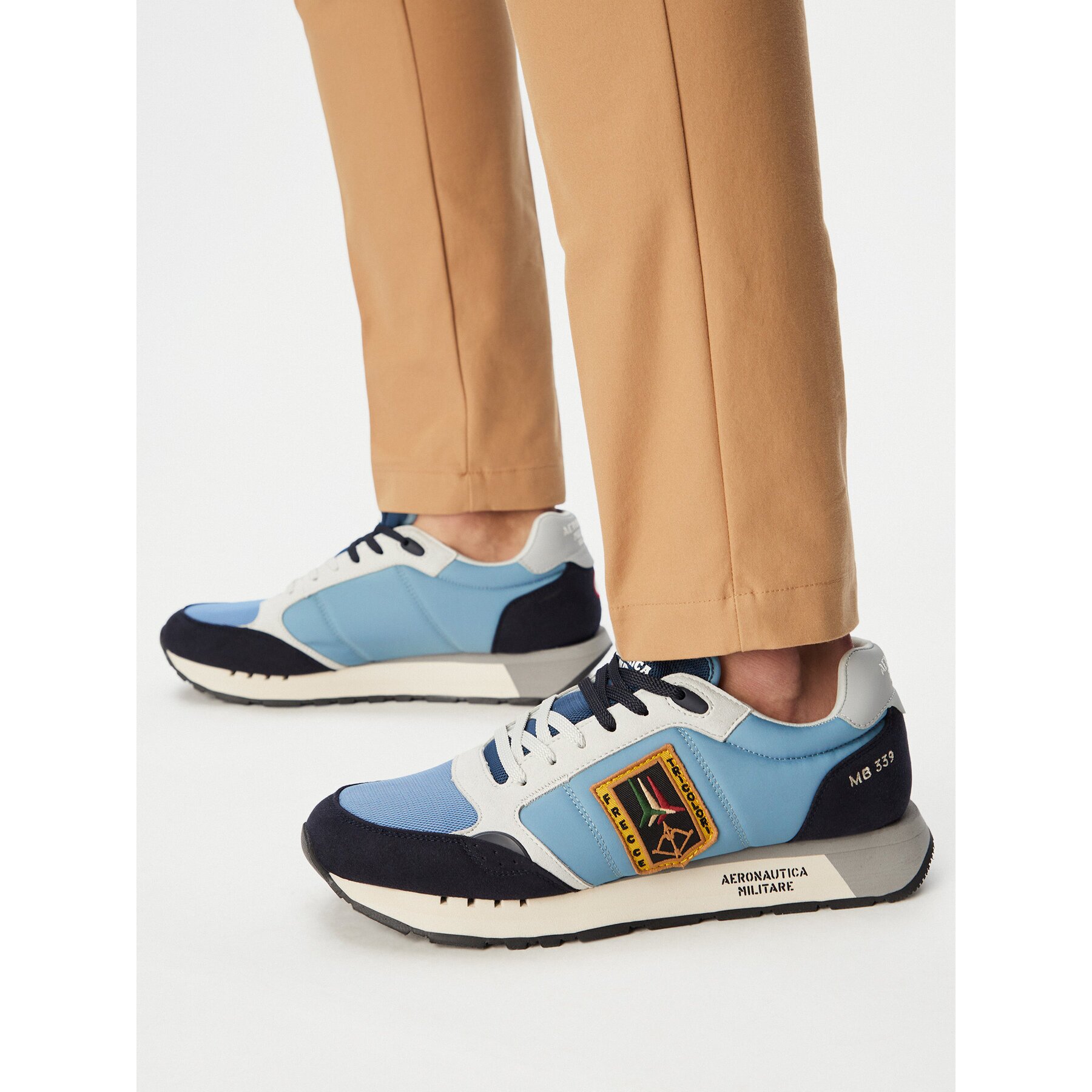 Aeronautica Militare Сникърси 261SC0292UCT03331