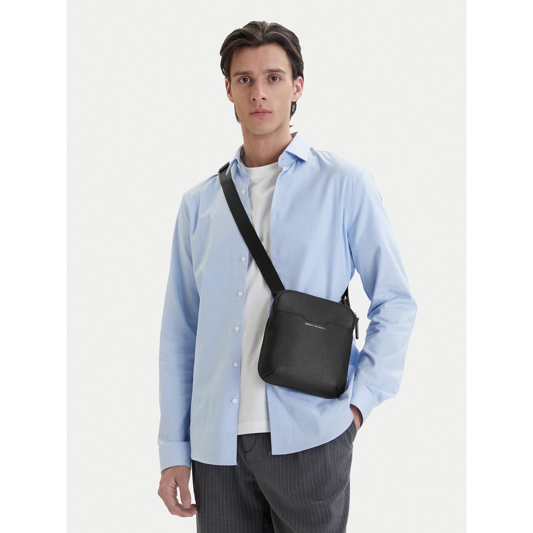 Armani Exchange Мъжка чантичка XM002586 AF22651 UC001