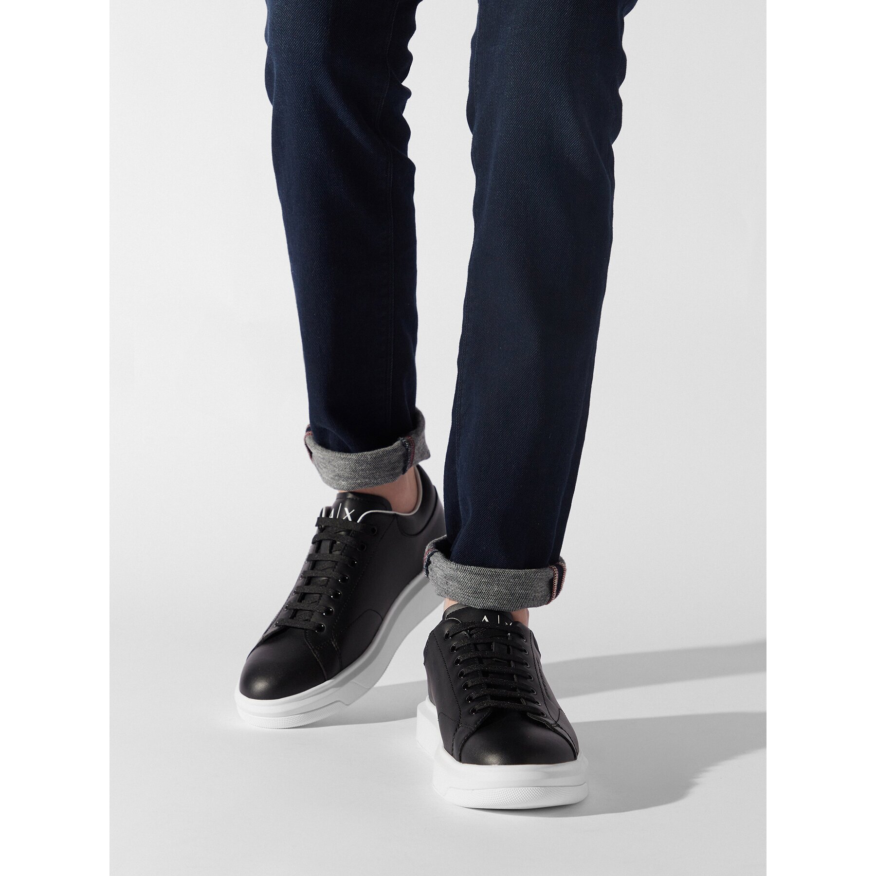 Armani Exchange Сникърси XUX123 XV534 00002